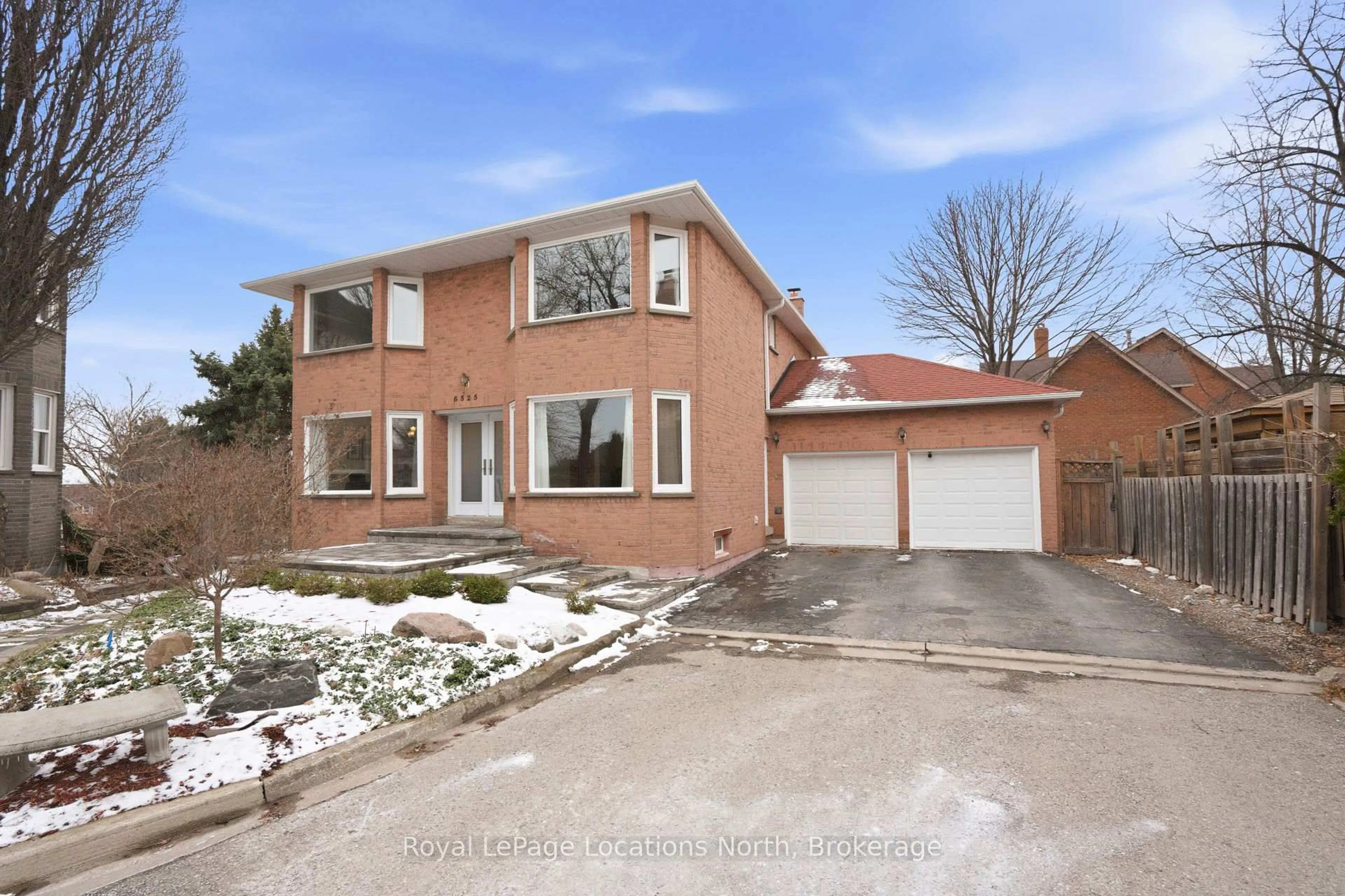 Home with brick exterior material, street for 6525 Snow Goose Lane, Mississauga Ontario L5N 5H2
