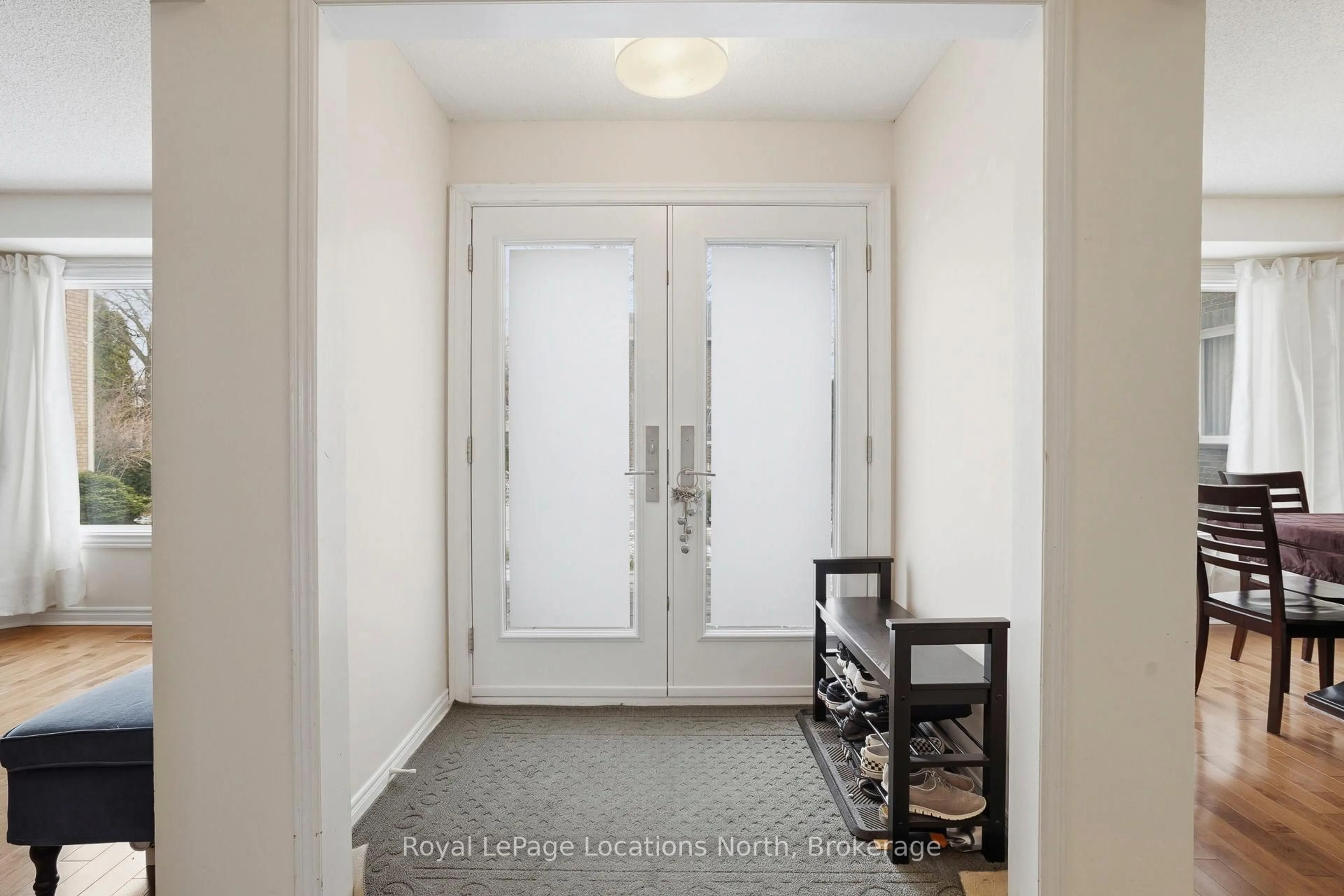 Indoor entryway for 6525 Snow Goose Lane, Mississauga Ontario L5N 5H2