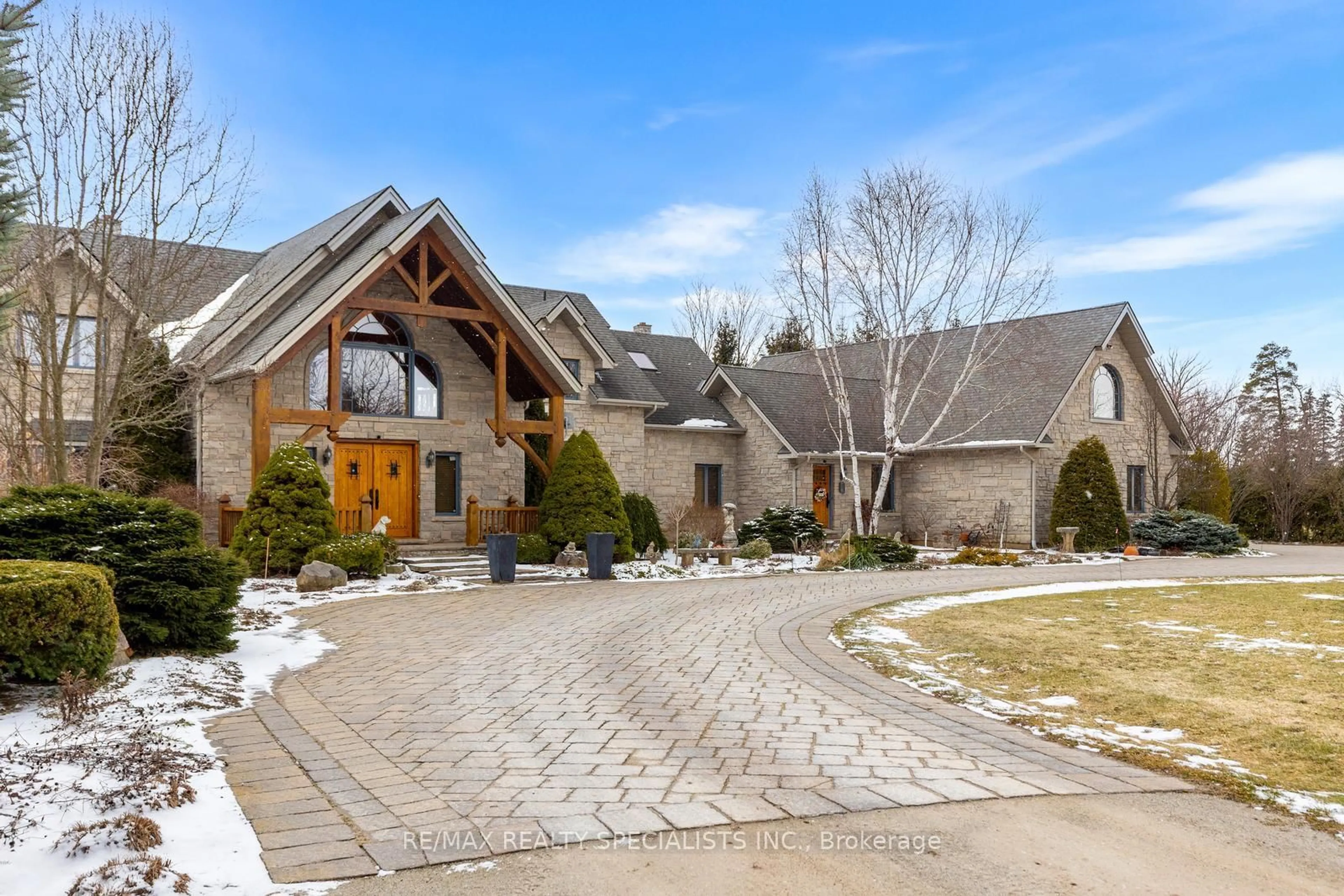 Home with brick exterior material, street for 5290 Trafalgar Rd, Milton Ontario L0P 1E0