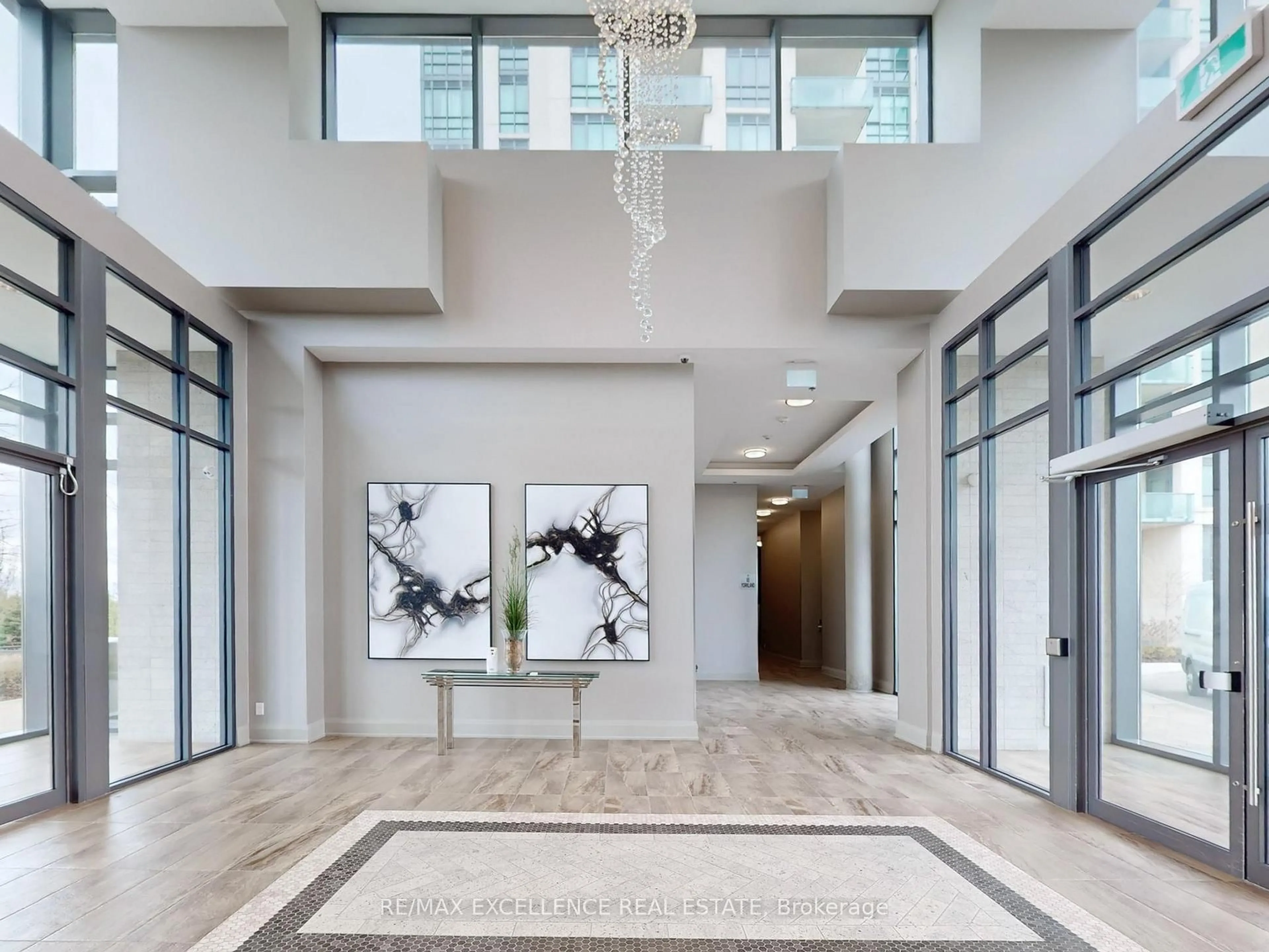 Indoor foyer for 65 Yorkland Blvd #309, Brampton Ontario L6P 4M5
