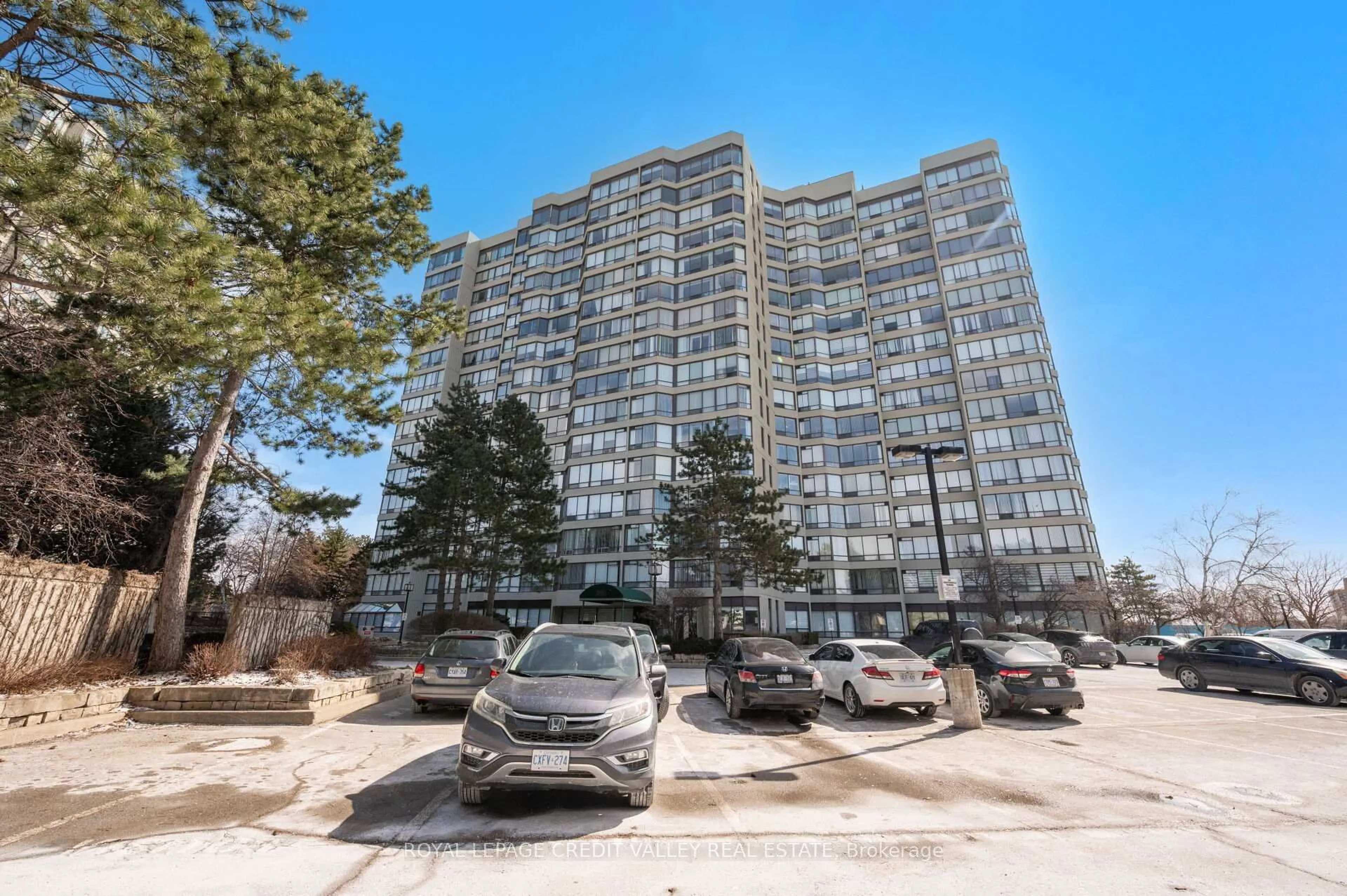 Unknown for 26 Hanover Rd, Brampton Ontario L6S 4T2