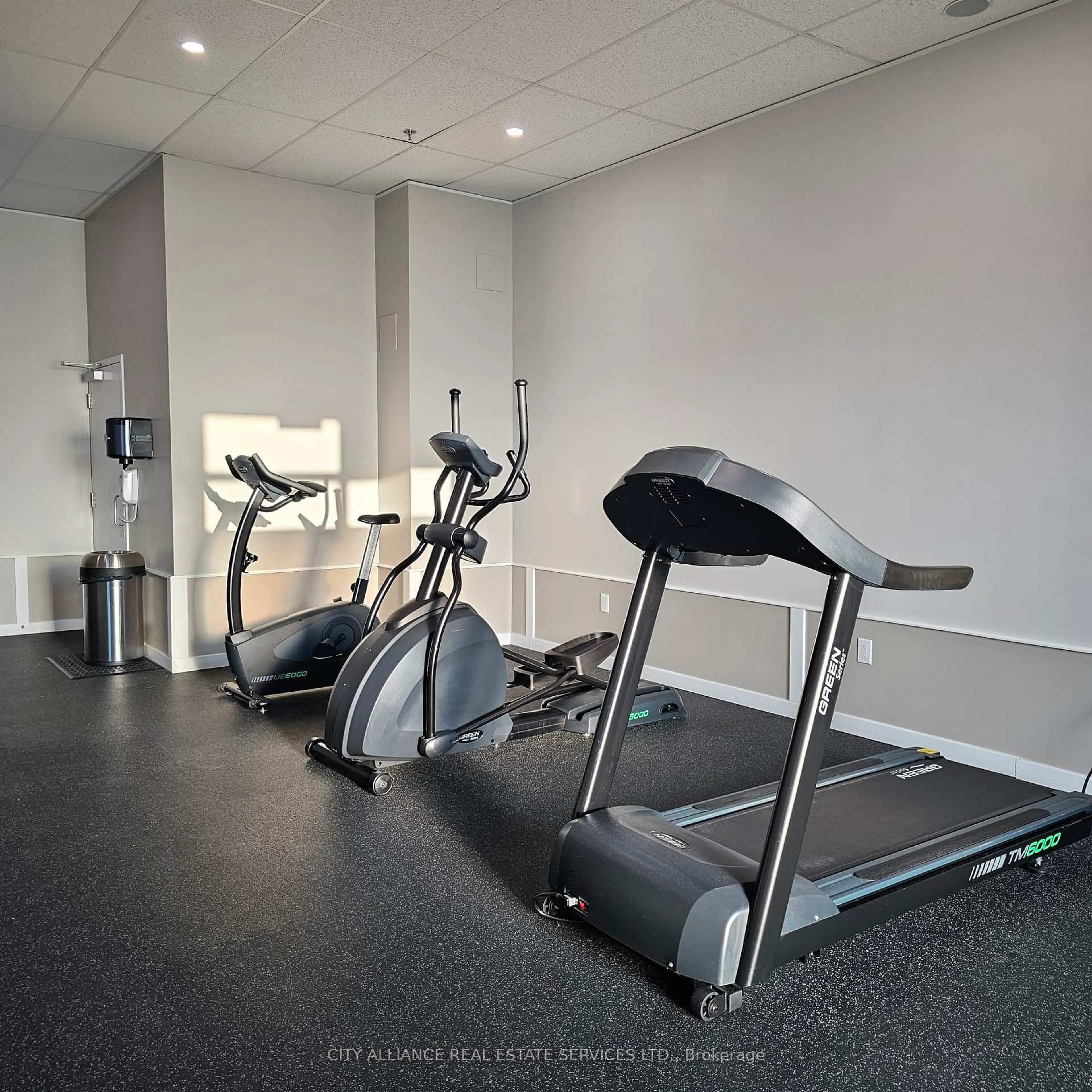 Gym or fitness room for 2522 Keele St #512, Toronto Ontario M6L 2N8