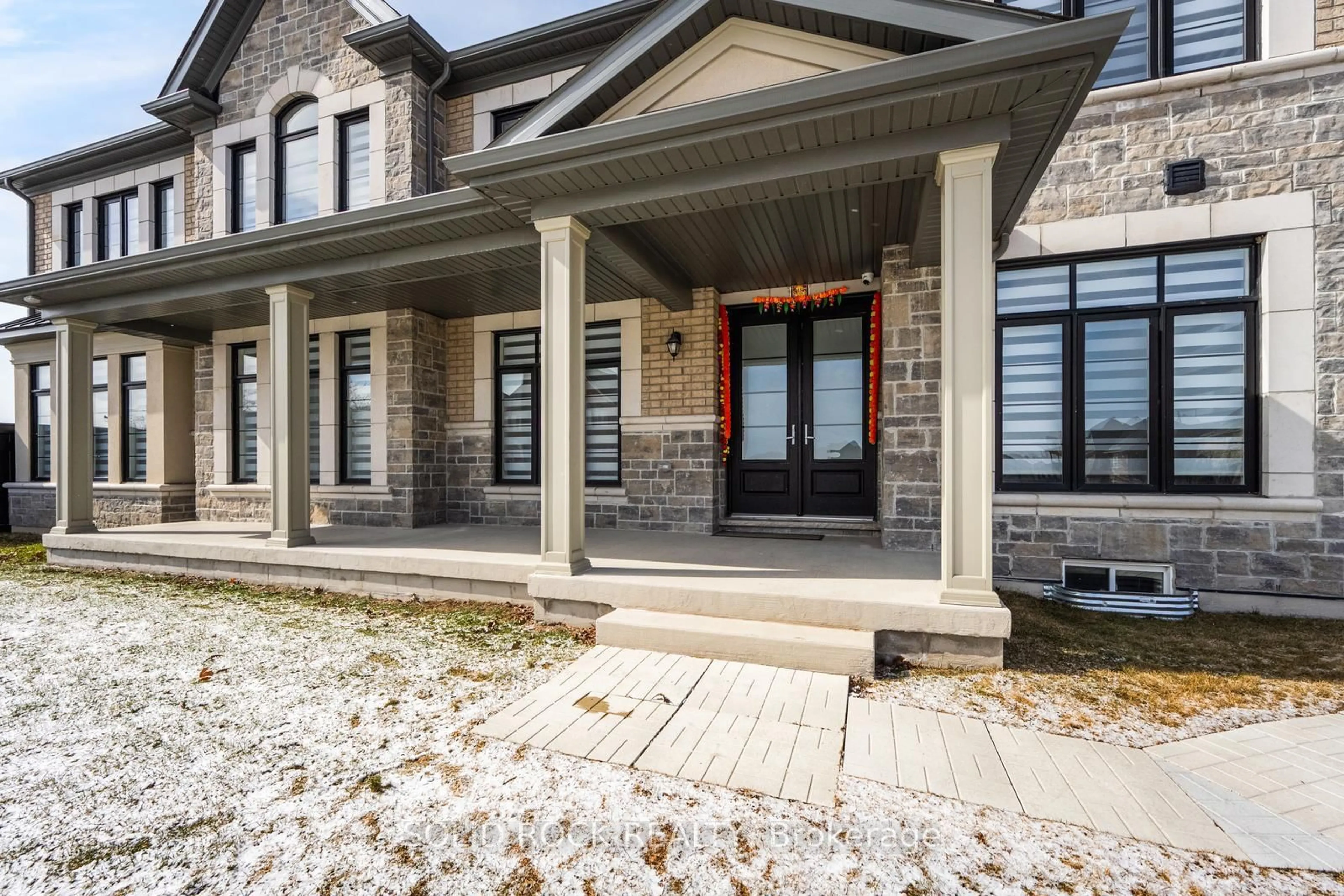 Home with brick exterior material, street for 2 Catherwood Crt, Brampton Ontario L6P 2W1