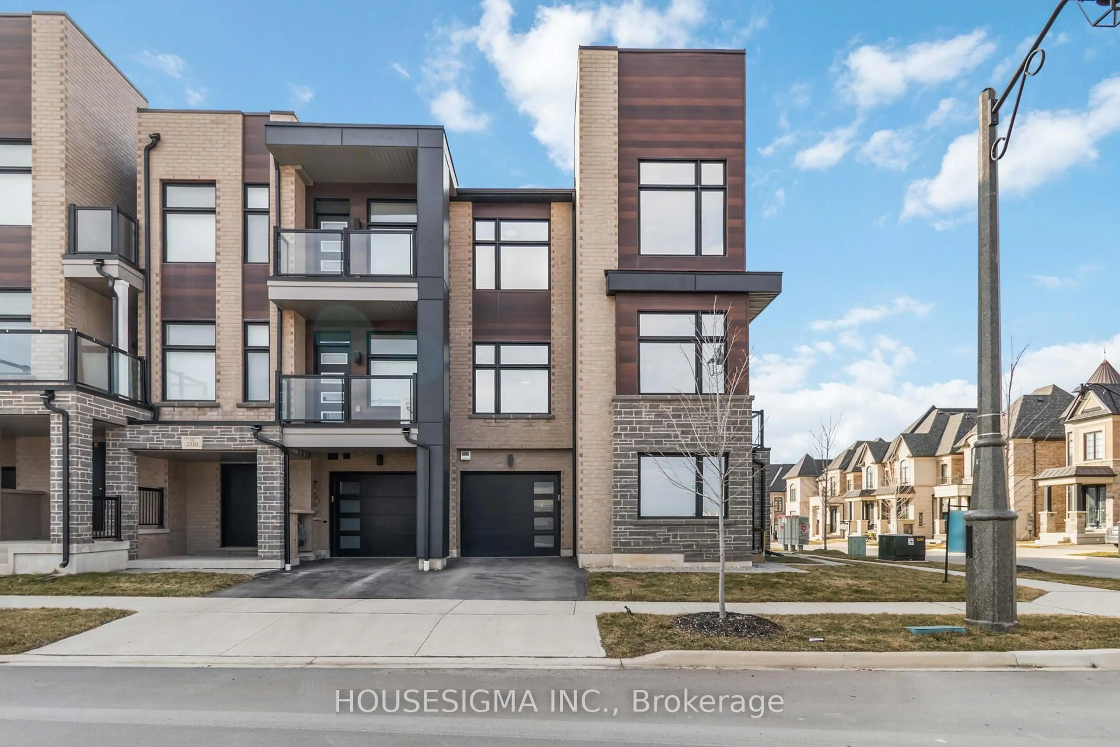 Home with brick exterior material, street for 1264 Merton Rd, Oakville Ontario L6M 5M1