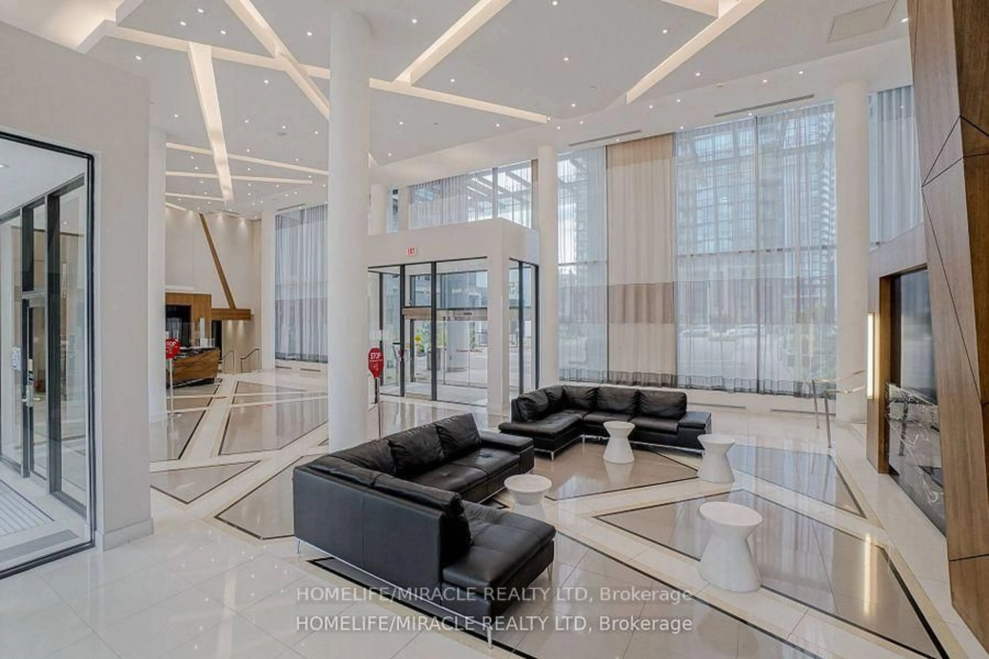 Lobby for 55 Eglinton Ave #2302, Mississauga Ontario L5R 0E4