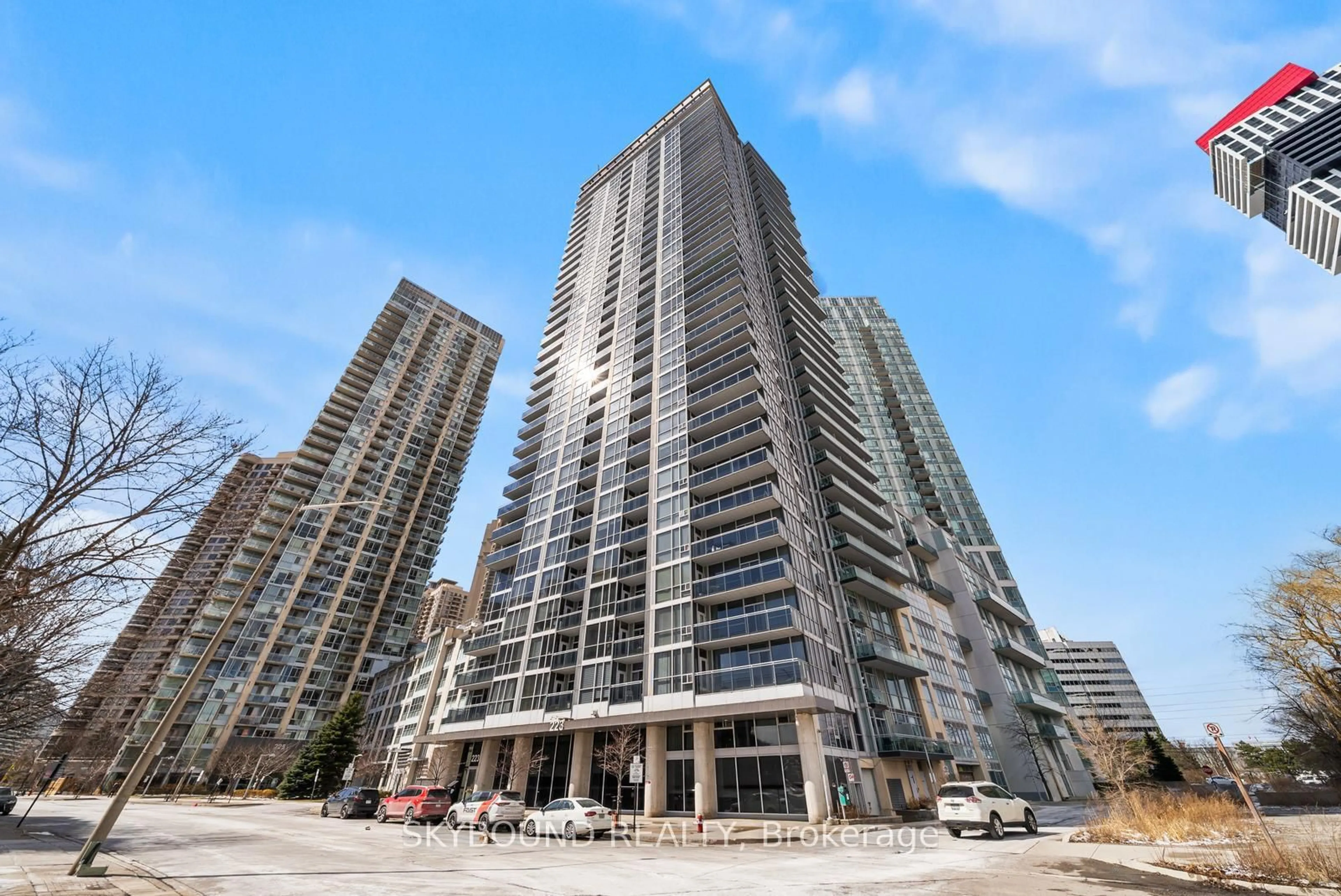 Unknown for 223 Webb Dr #306, Mississauga Ontario L5B 0E8