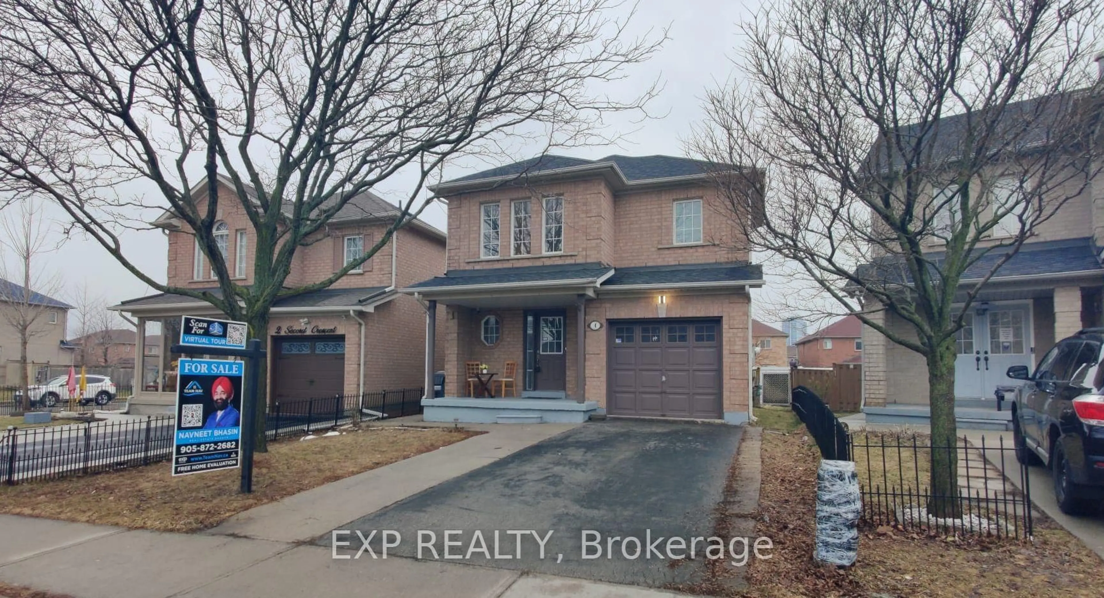 Home with brick exterior material, street for 4 Secord Cres, Brampton Ontario L6X 4Z3