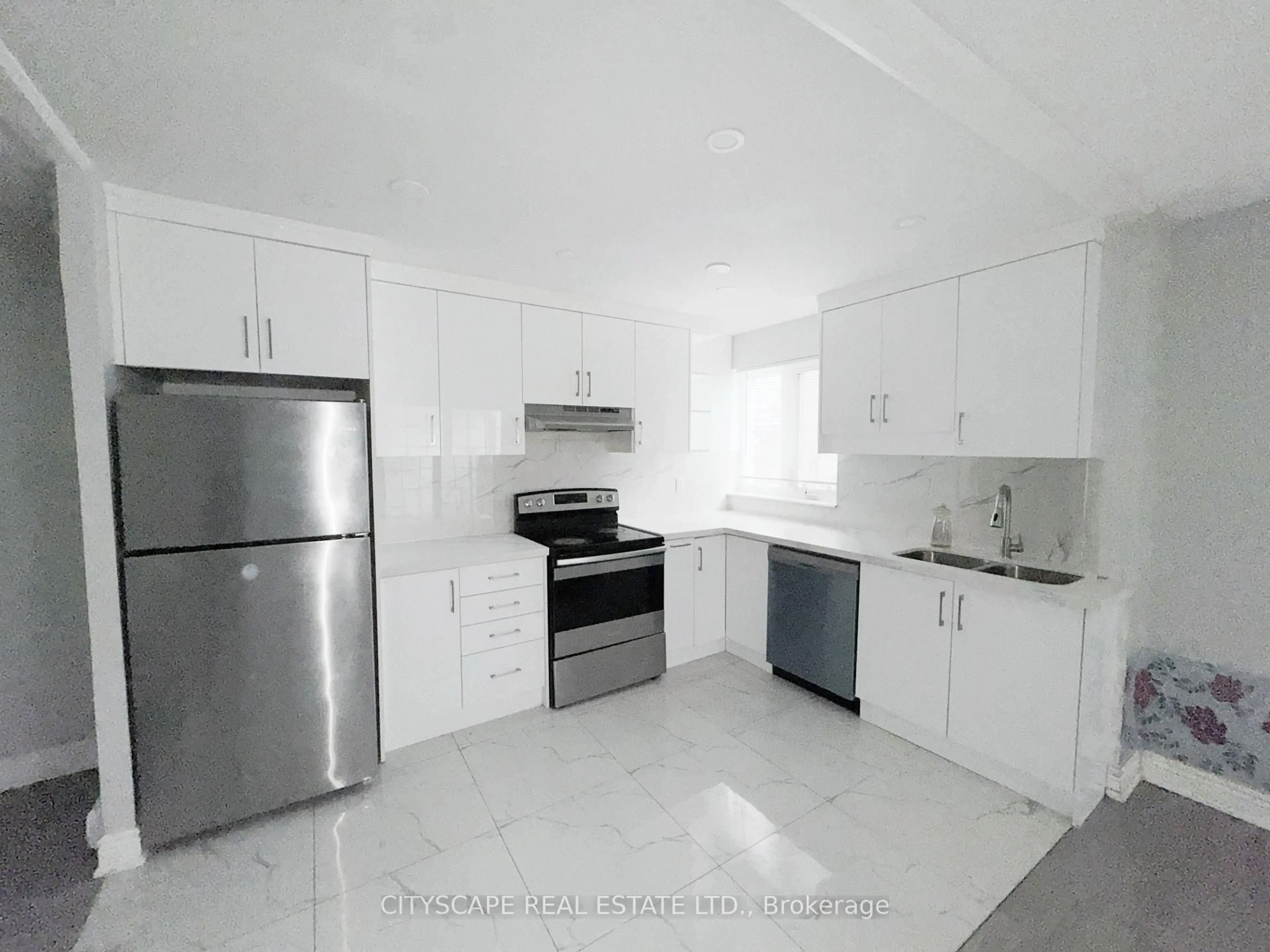 Standard kitchen, unknown for 1055 Dundas St #192, Mississauga Ontario L4Y 3X6