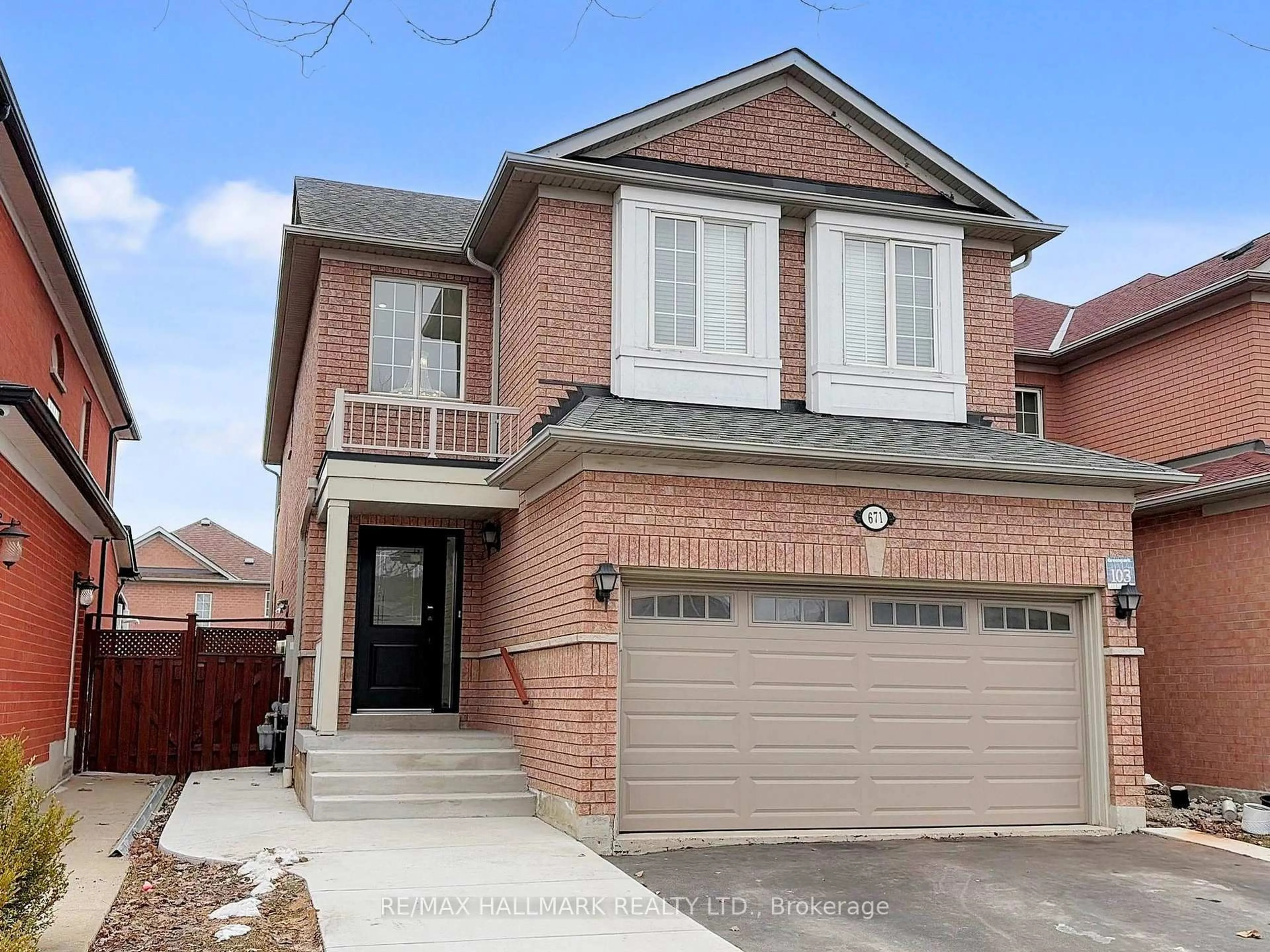 Home with brick exterior material, street for 671 Deckhouse Crt, Mississauga Ontario L5W 1P9