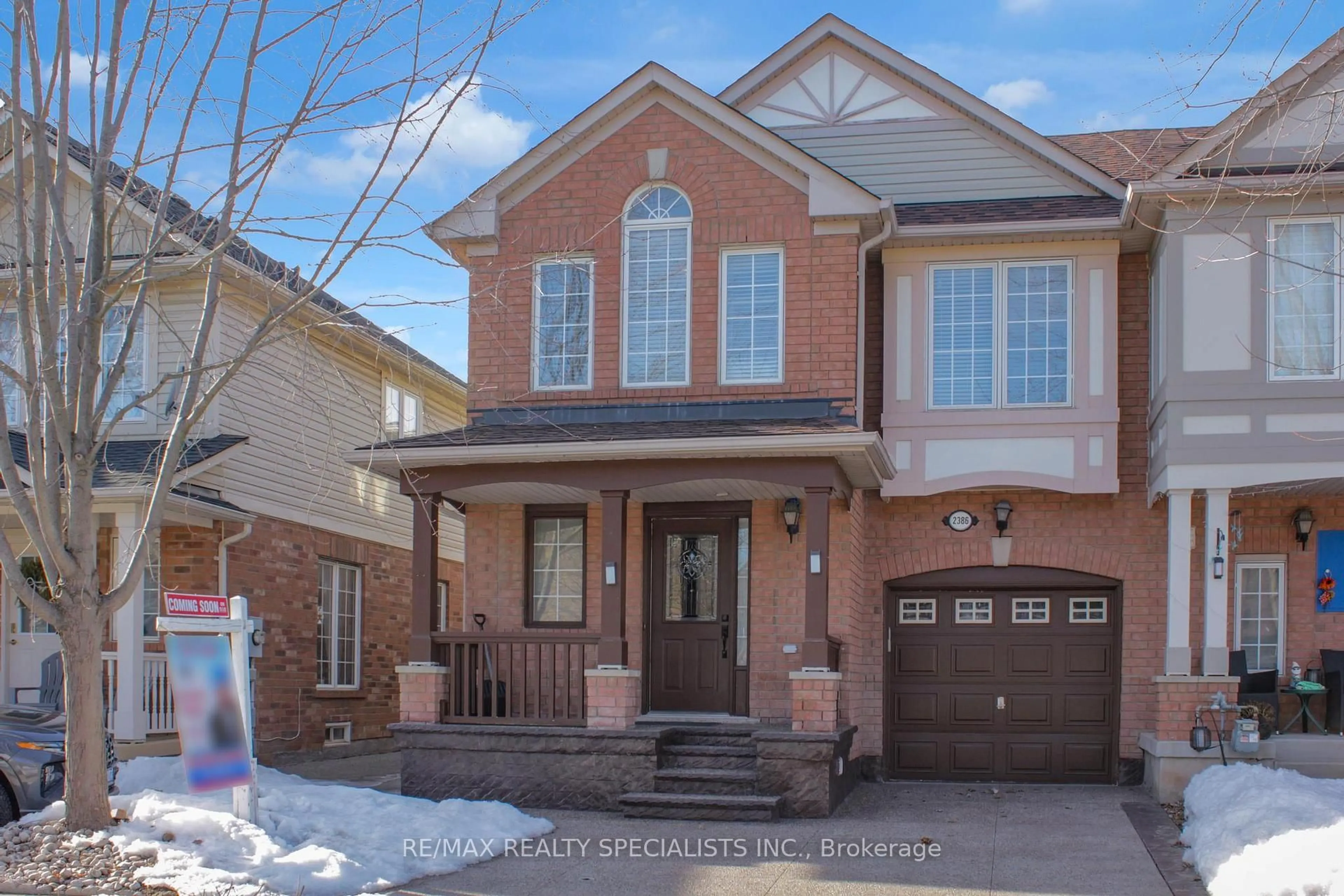 Home with brick exterior material, street for 2386 BAINTREE Cres, Oakville Ontario L6M 4X1