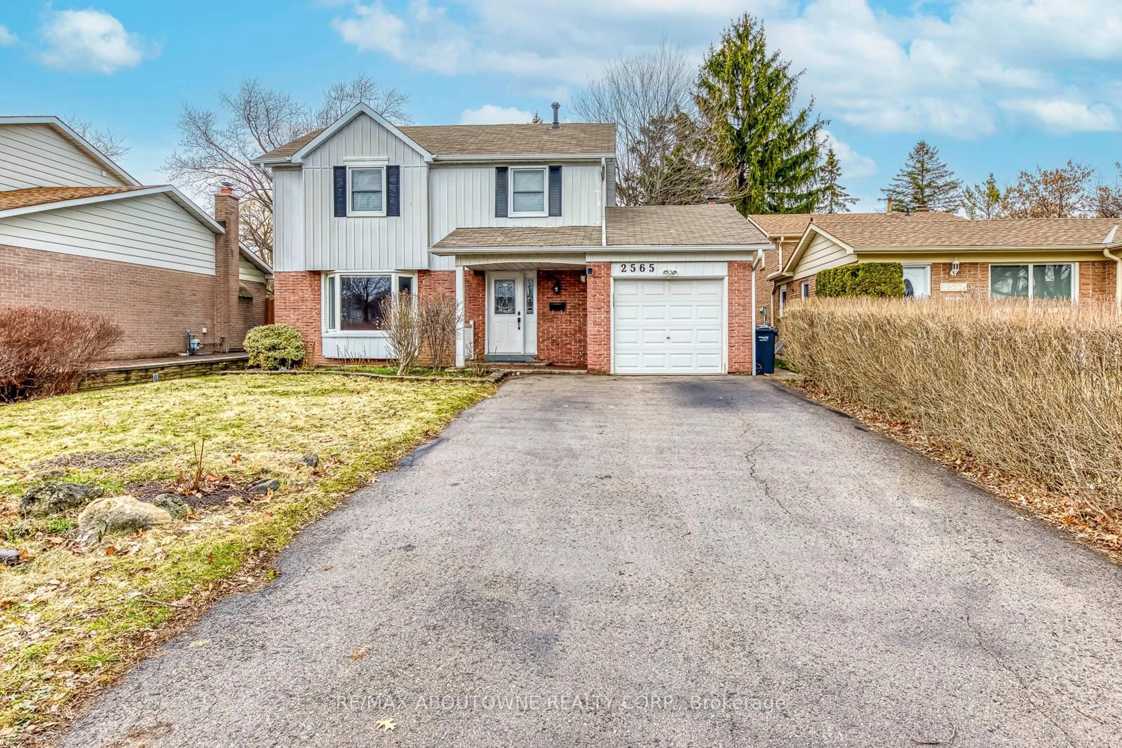 Unknown for 2565 Windjammer Rd, Mississauga Ontario L5L 1H7