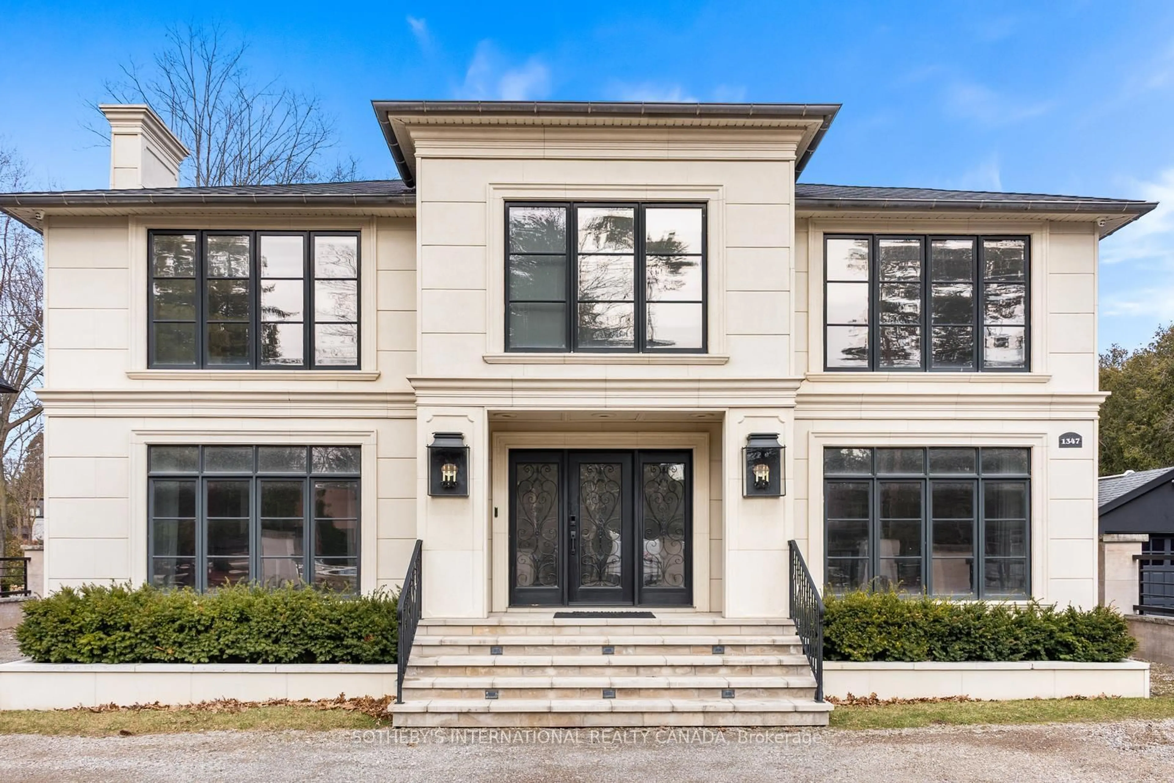 Home with brick exterior material, street for 1347 Queen Victoria Ave, Mississauga Ontario L5N 3N2