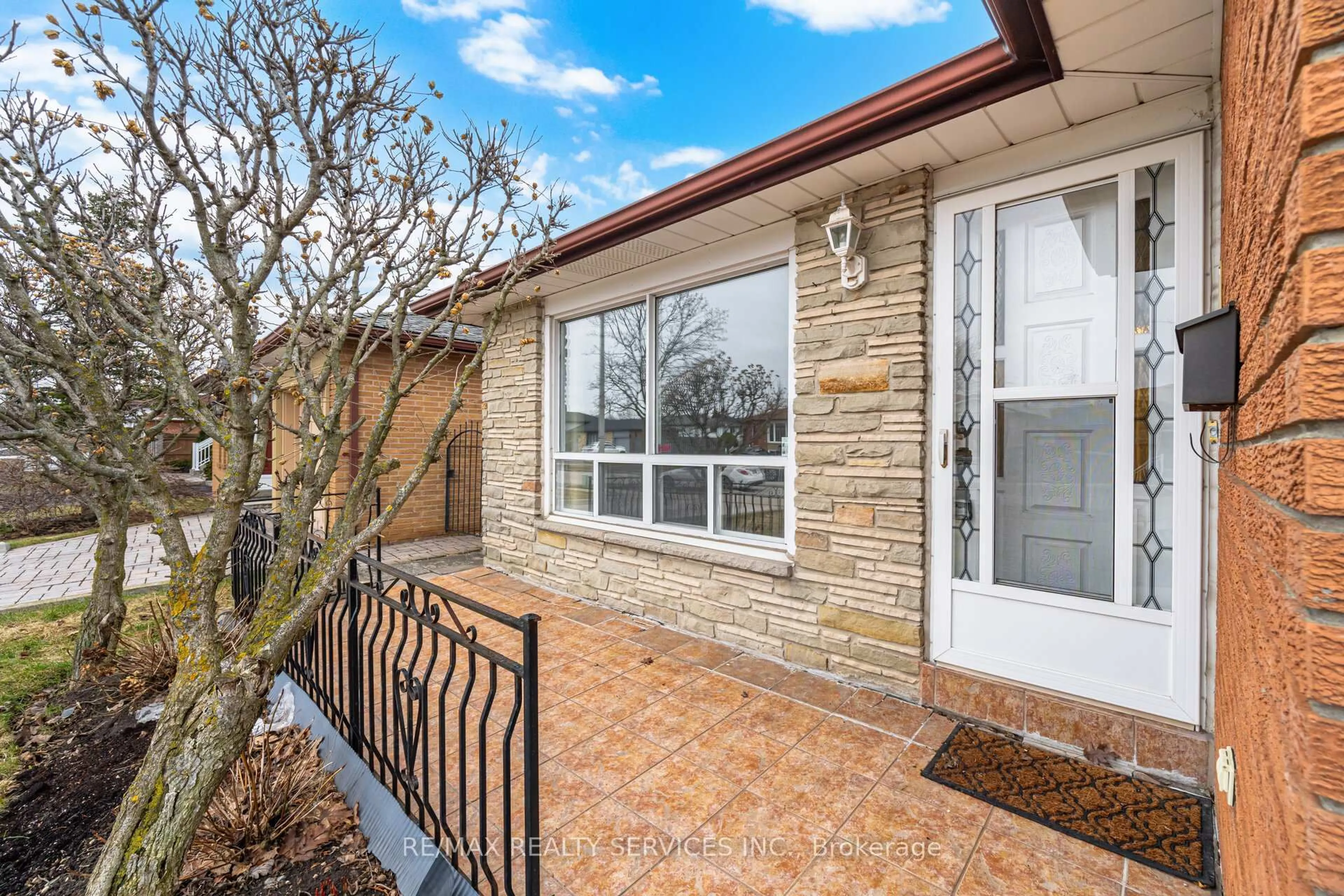 Unknown for 3205 Monica Dr, Mississauga Ontario L4T 3E6