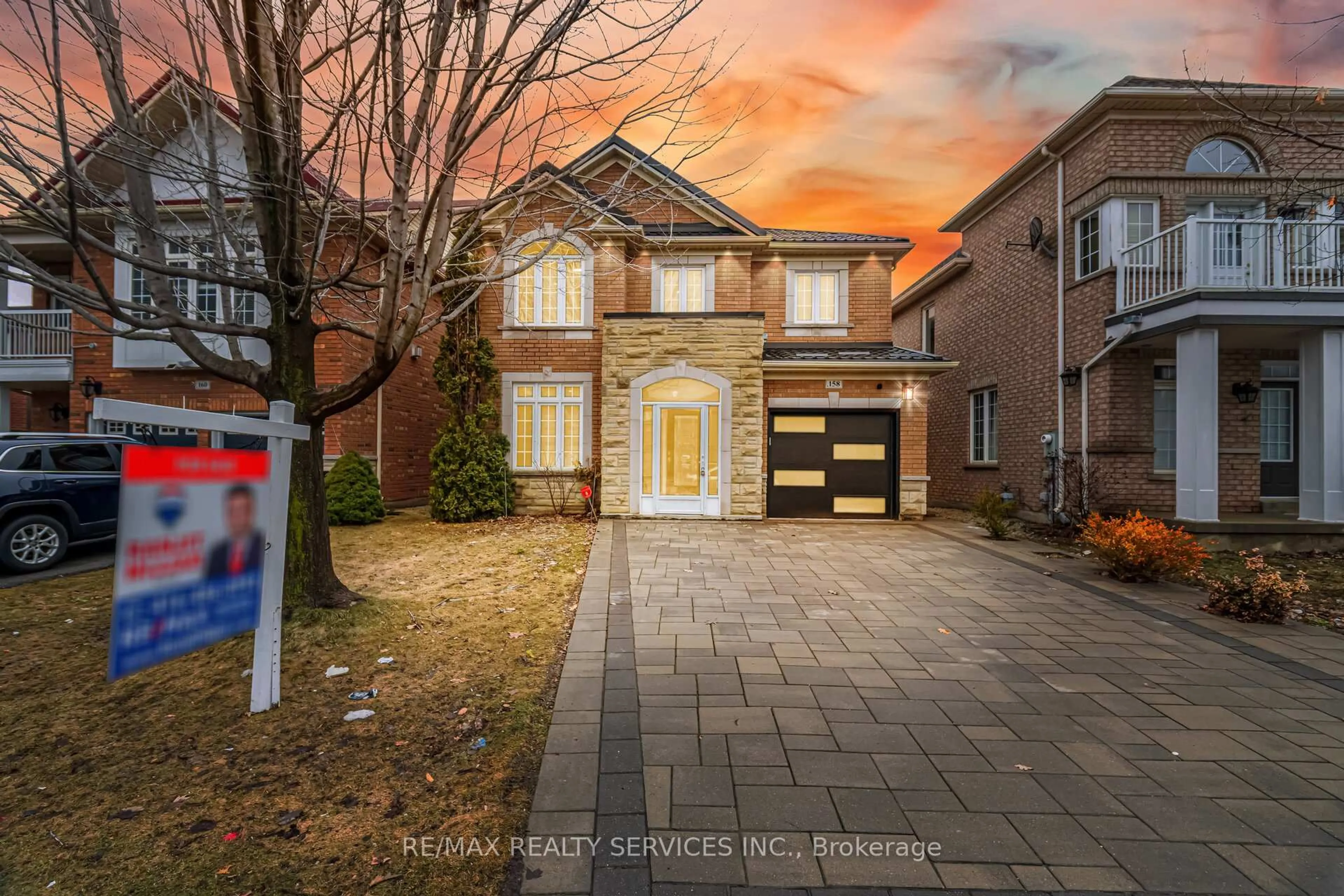 Home with brick exterior material, street for 158 Southlake Blvd, Brampton Ontario L6V 4S3