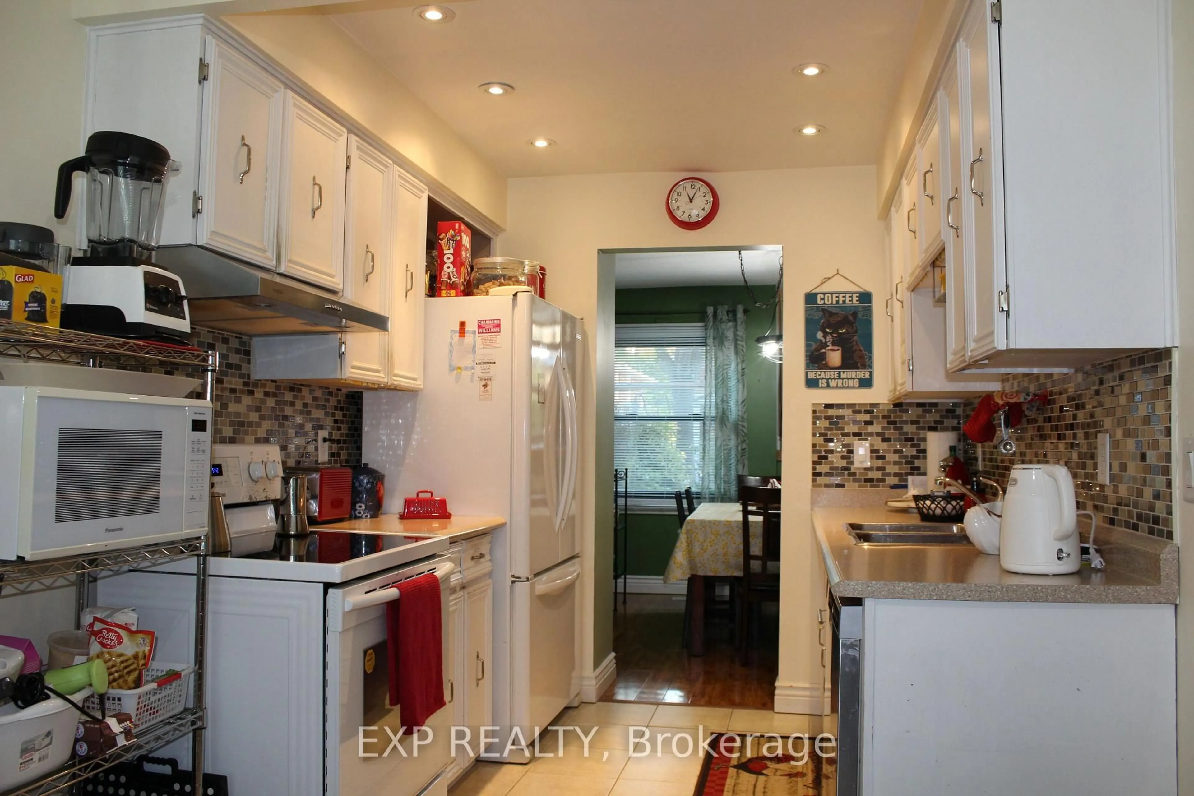 Standard kitchen, unknown for 42 Lindridge Ave, Brampton Ontario L6S 3X1