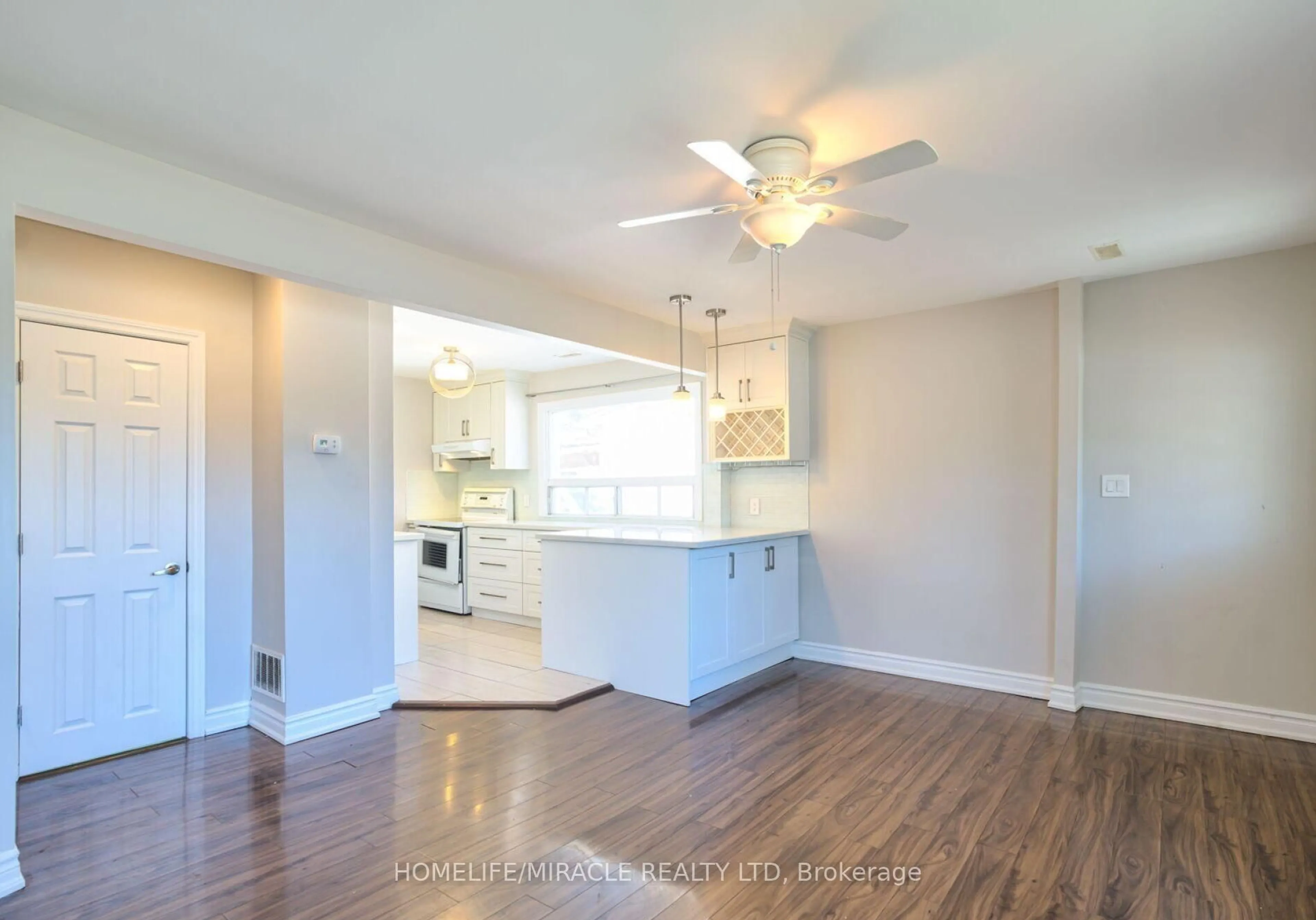 Open concept kitchen, unknown for 72 Frederick St, Brampton Ontario L6Y 1G8