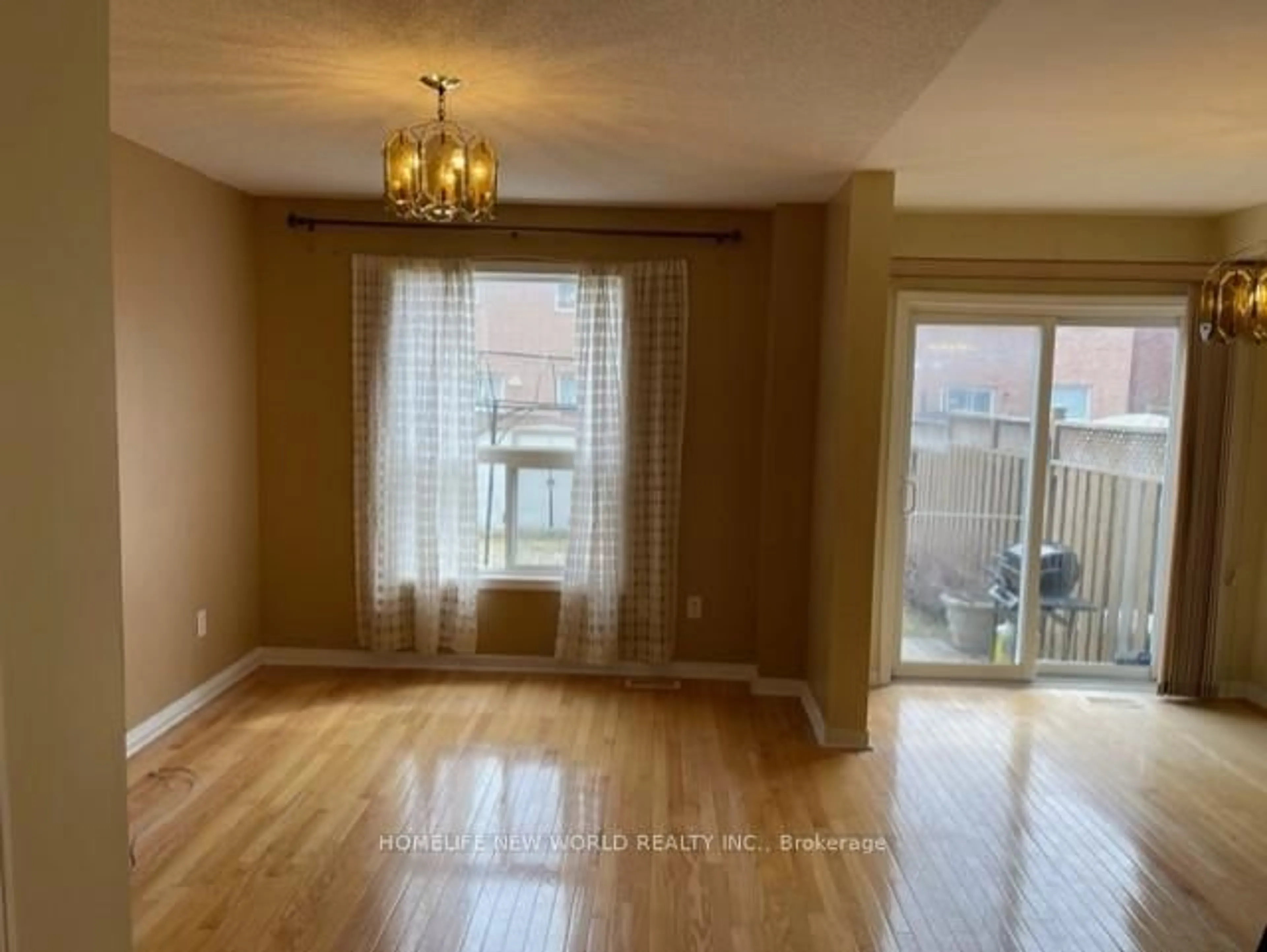 A pic of a room for 103 Cadillac Cres, Brampton Ontario L7A 3B5