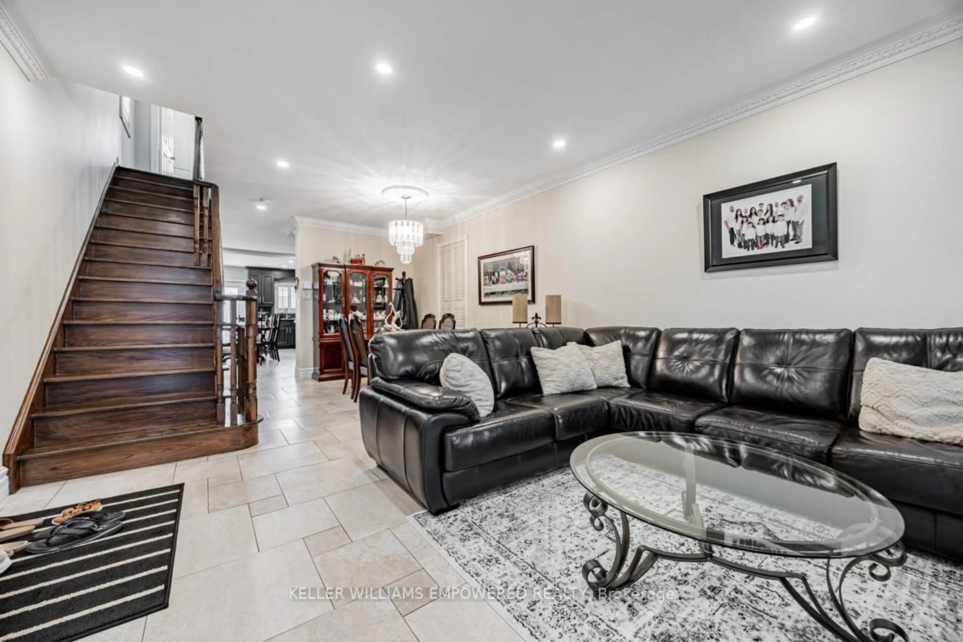 Living room with furniture, unknown for 7 Goodwood Ave, Toronto Ontario M6E 1J1