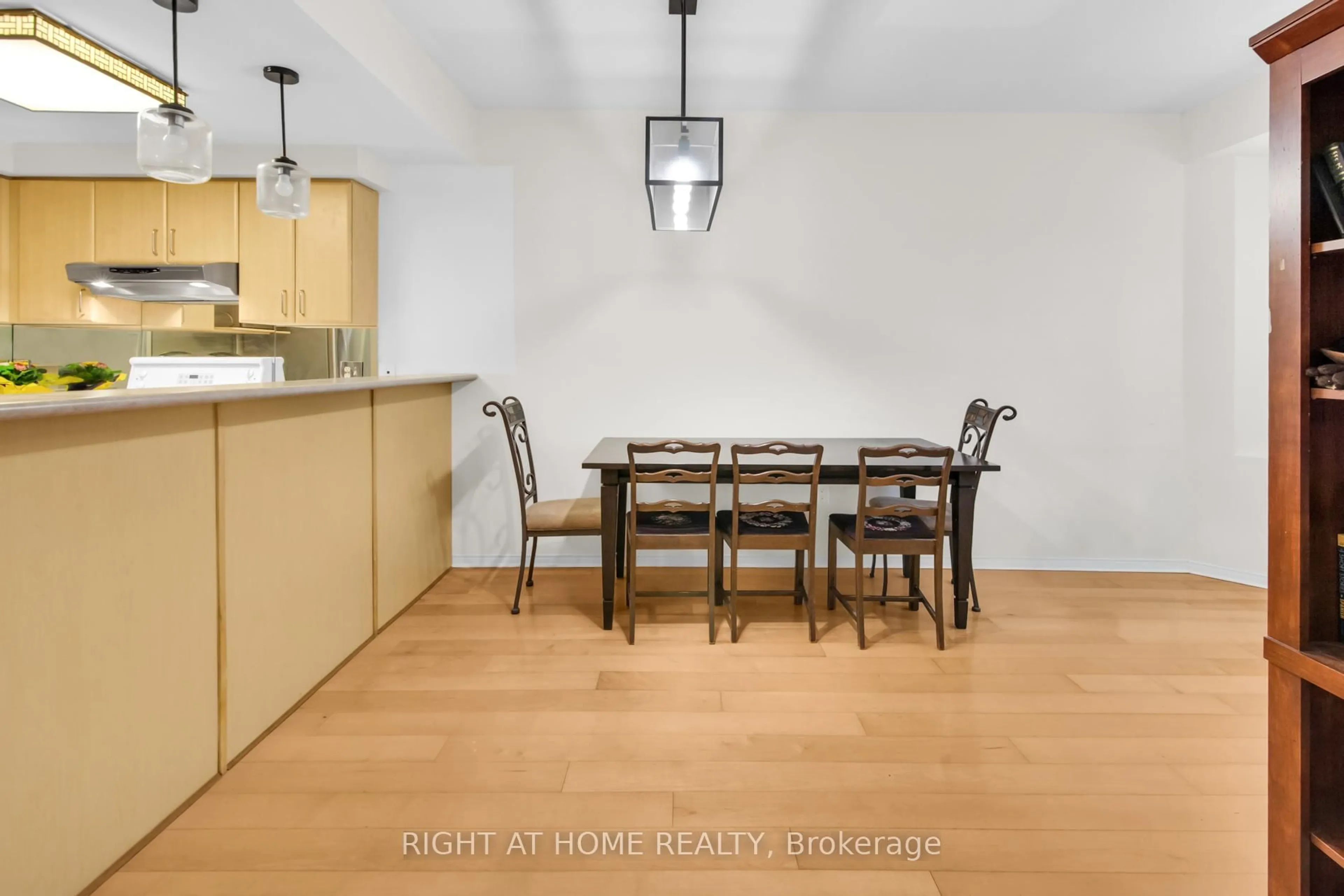 Dining room, wood/laminate floor for 760 Lawrence Ave #Townhome 50, Toronto Ontario M6A 3E7