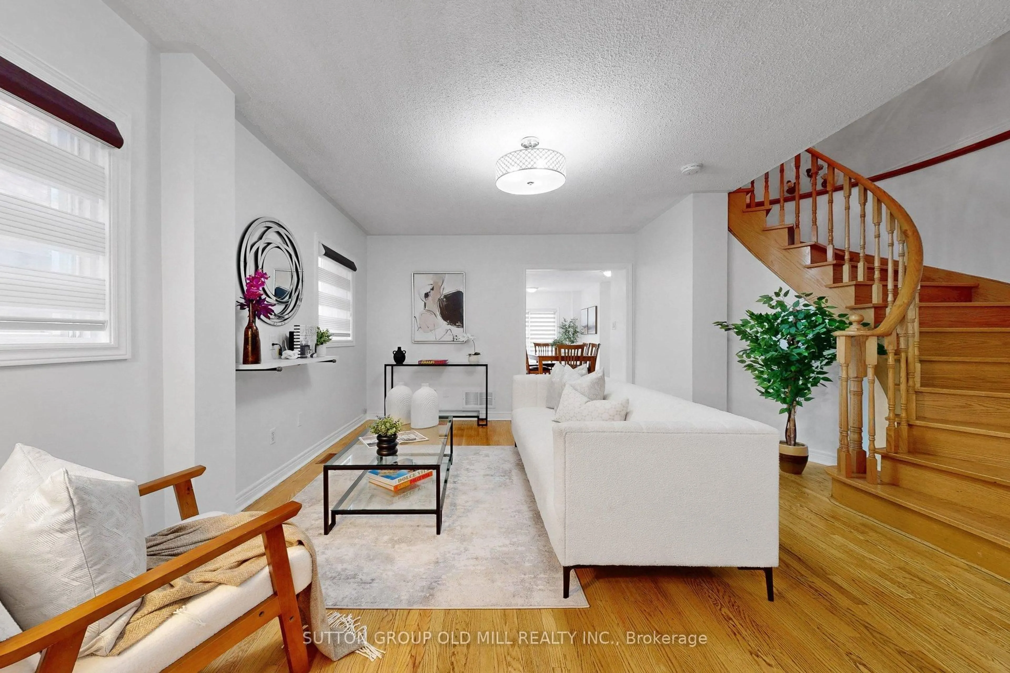 Living room with furniture, unknown for 84 Fountainbridge Dr, Caledon Ontario L7E 1V6