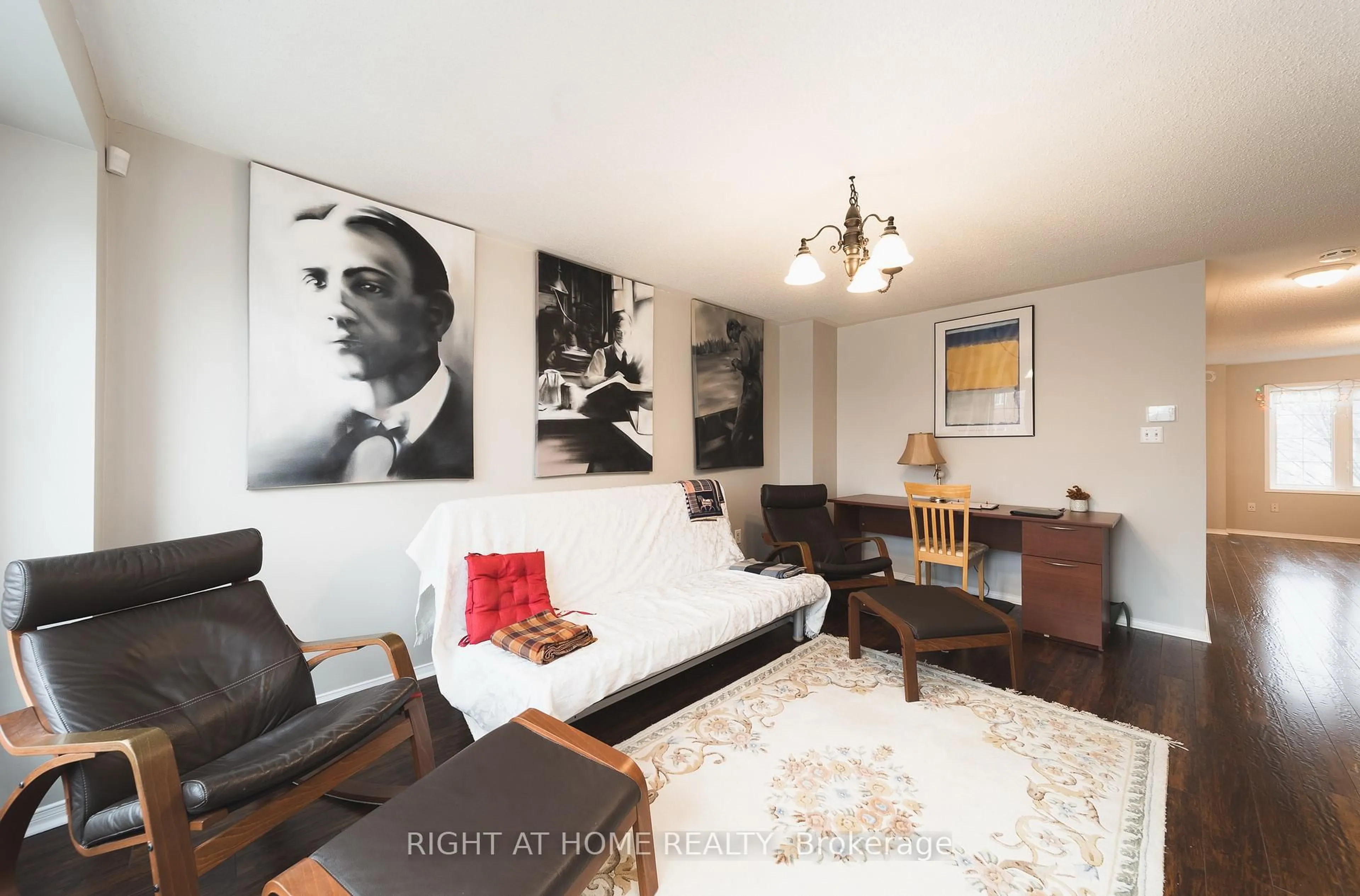 Living room with furniture, unknown for 1251 Lamont Cres, Milton Ontario L9T 6W4