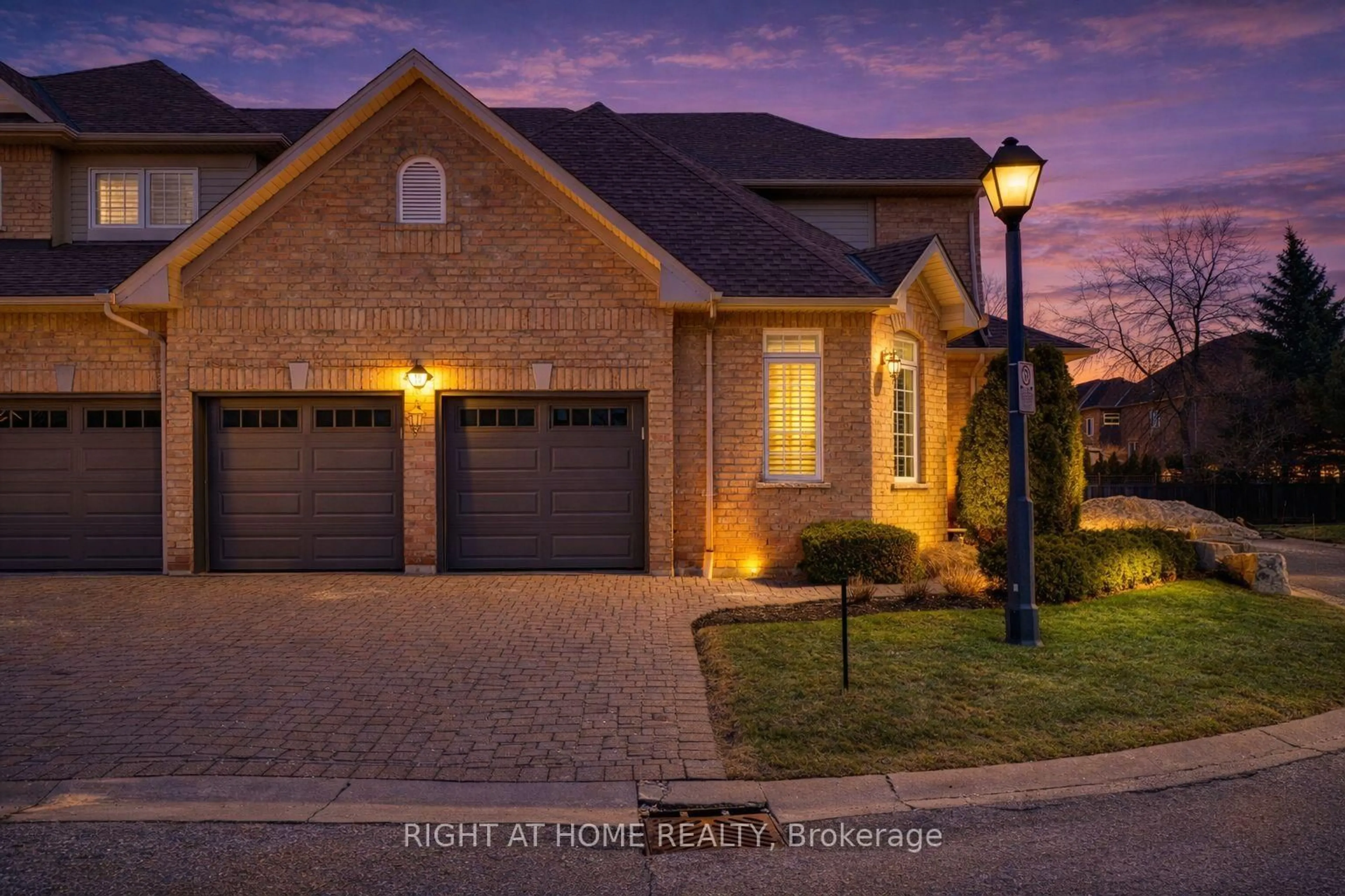 Home with brick exterior material, street for 4280 Taywood Dr #15, Burlington Ontario L7M 4X8