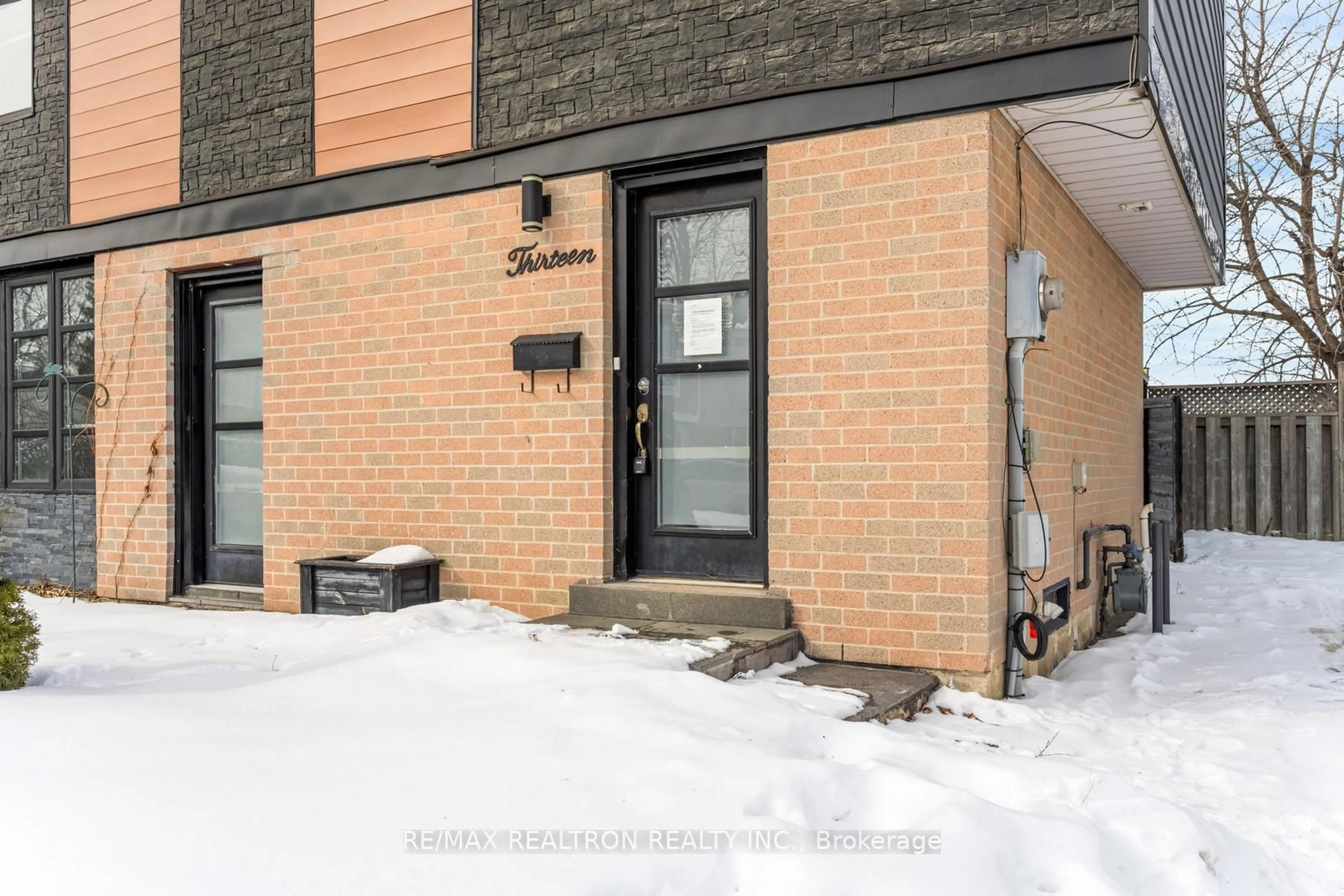 Unknown for 13 Havendale Crt, Brampton Ontario L6S 2B5