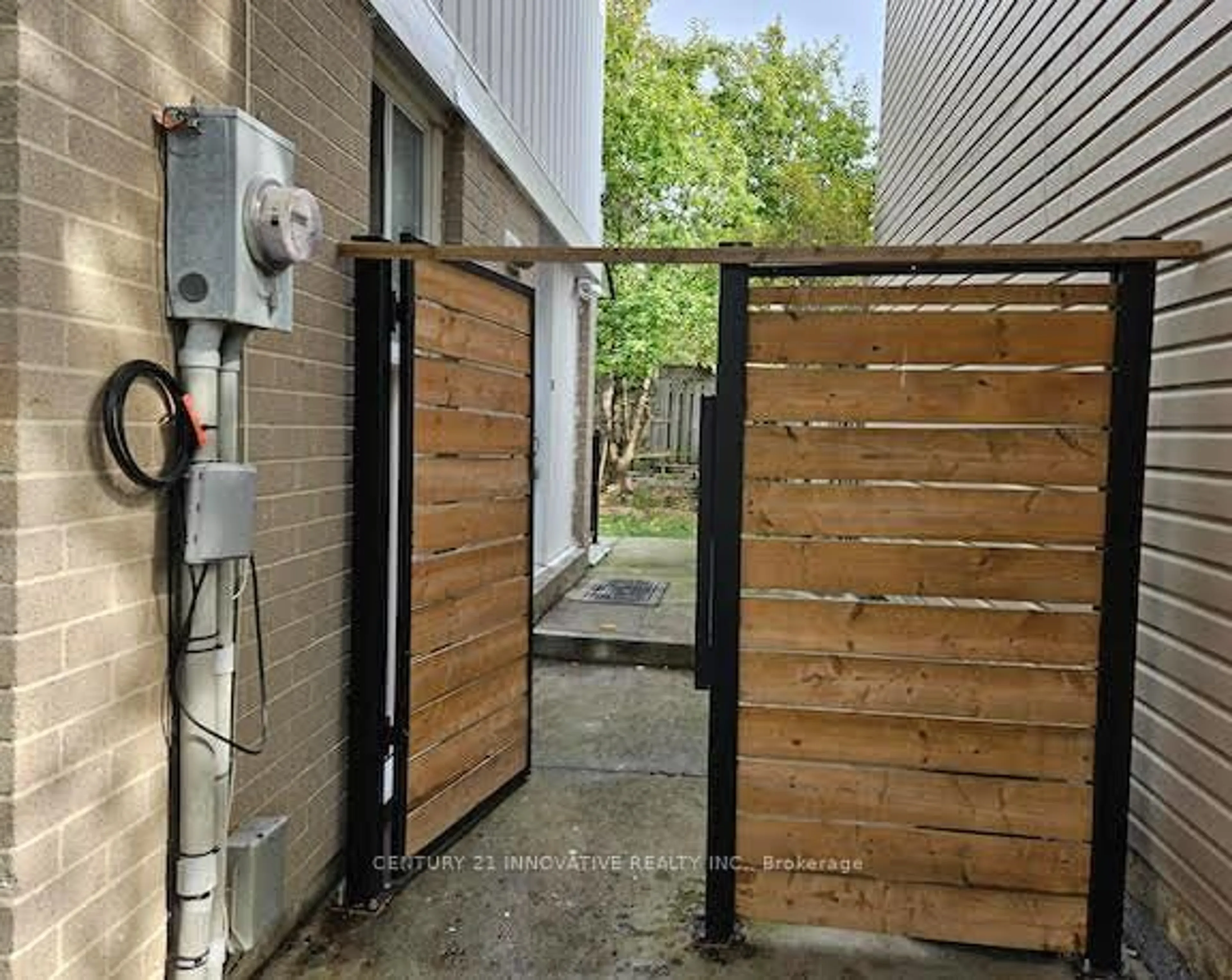 Unknown for 38 Jackman Dr, Brampton Ontario L6S 2L8