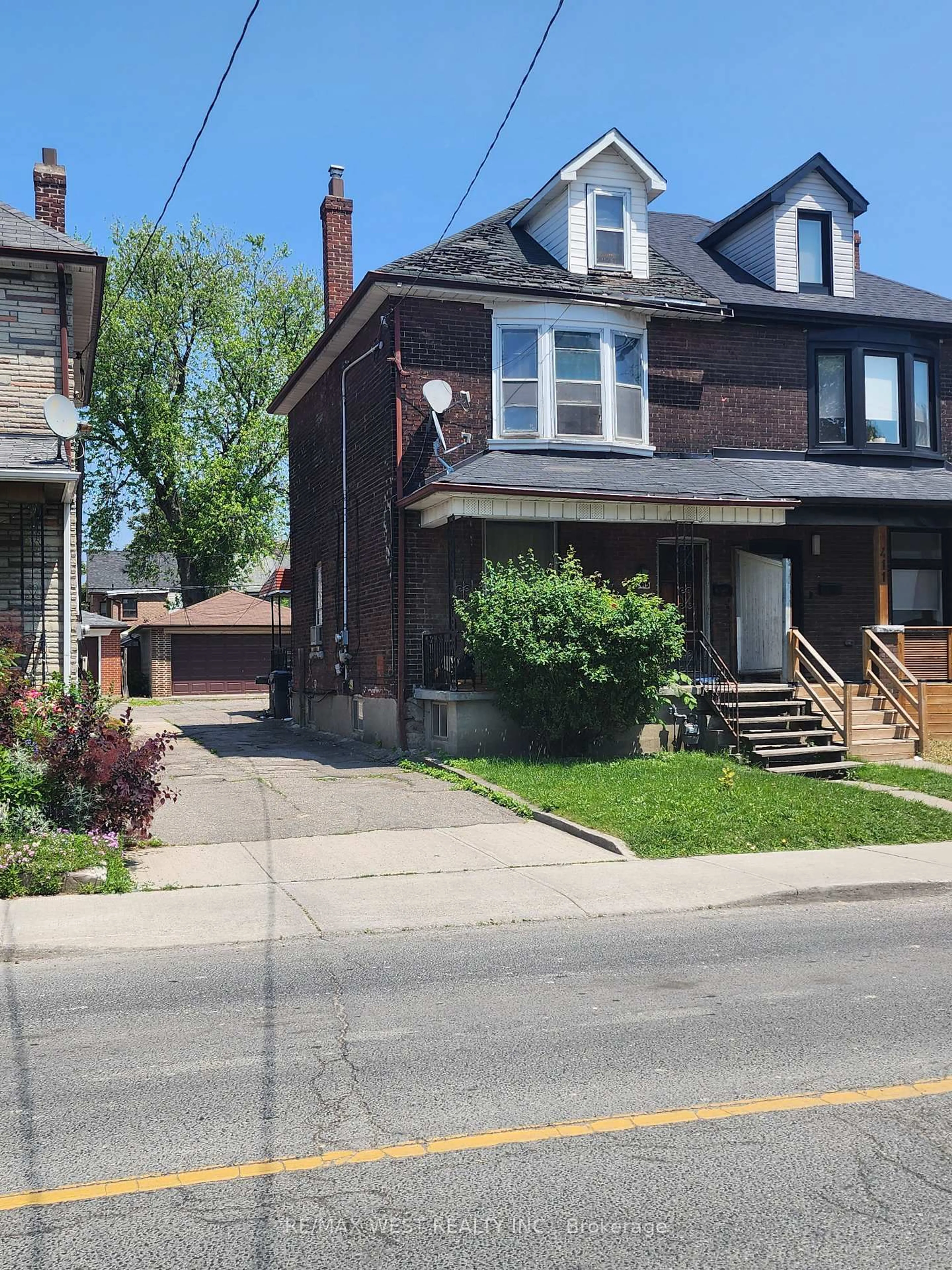 Home with brick exterior material, street for 415 Symington Ave, Toronto Ontario M6N 2W4