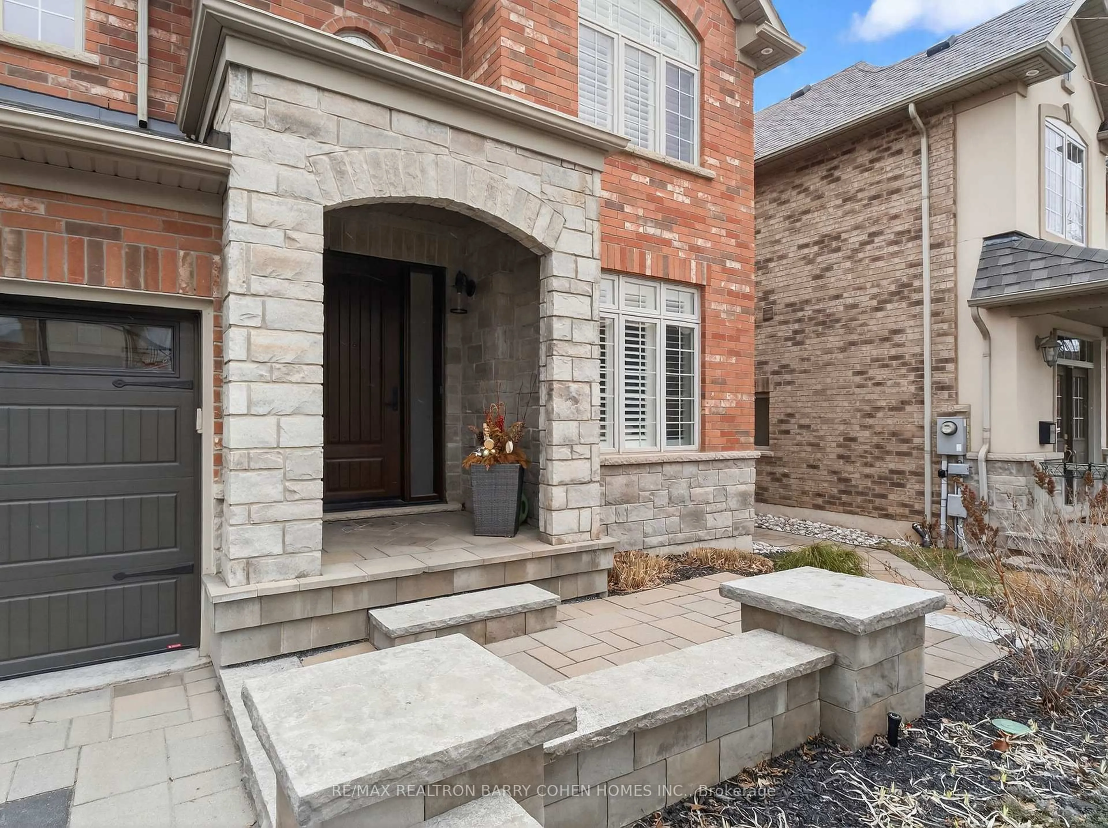 Home with brick exterior material, street for 3225 Saltaire Cres, Oakville Ontario L6M 0K8