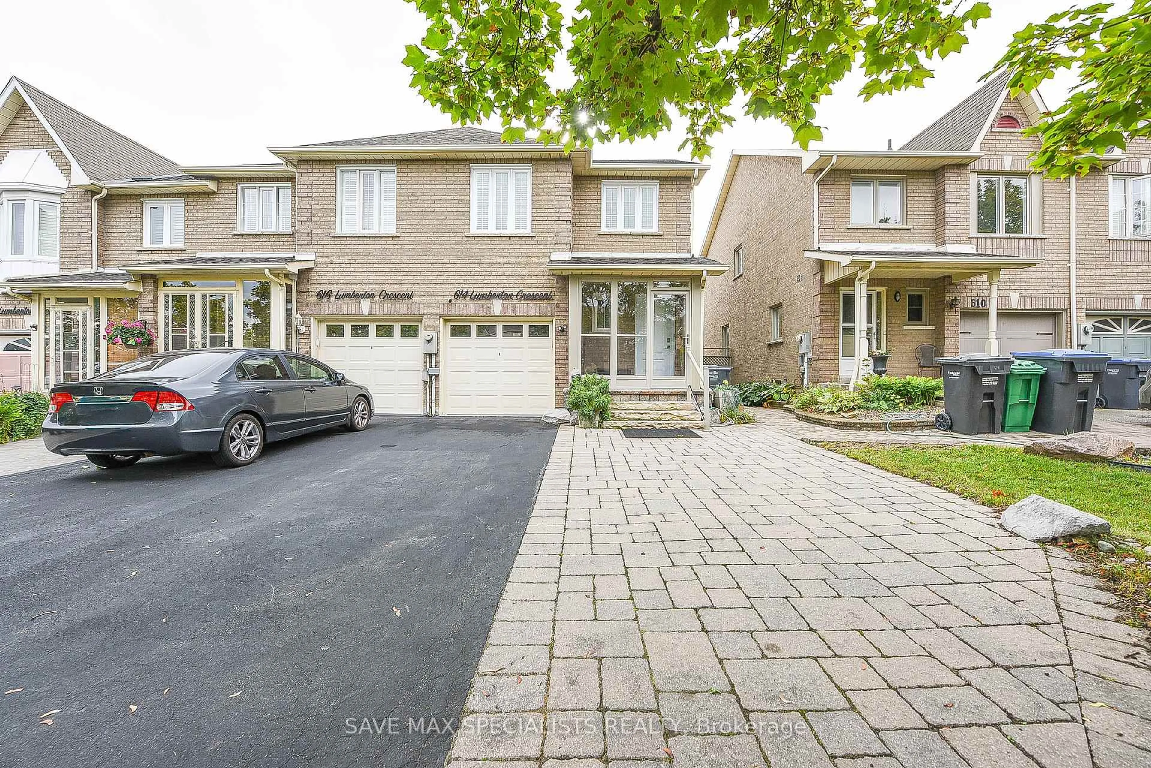 Home with brick exterior material, street for 614 Lumberton Cres, Mississauga Ontario L4Z 3Z5