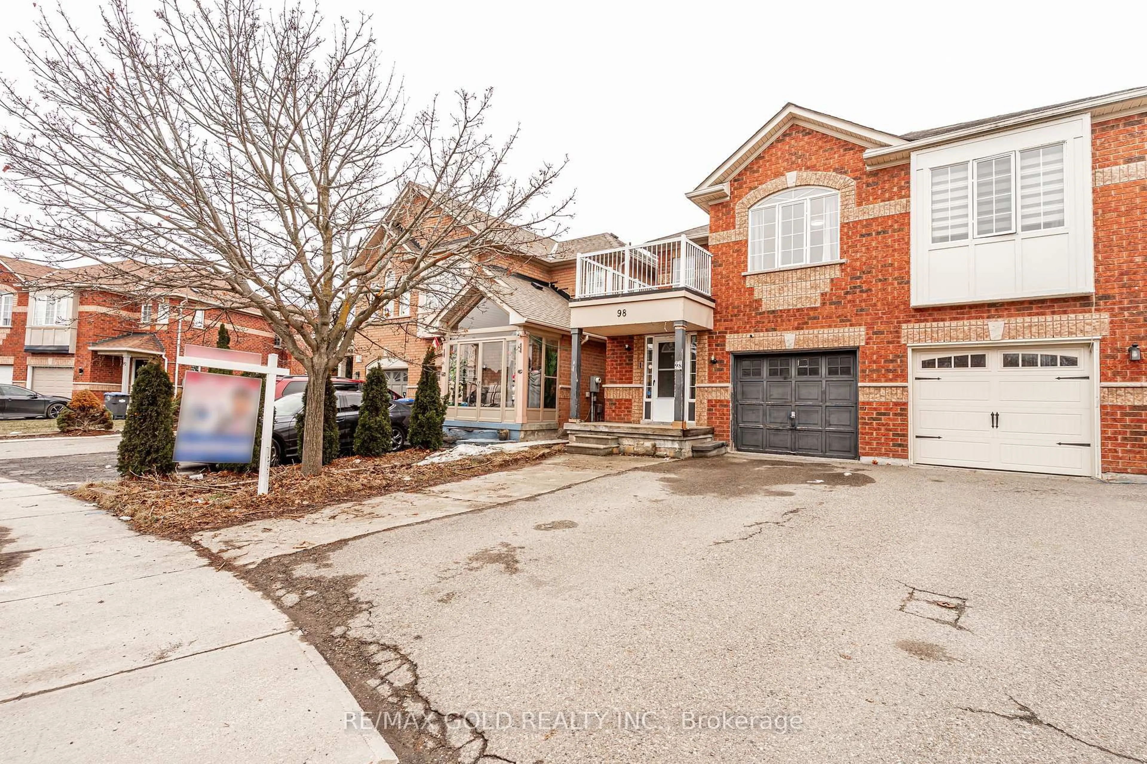 Home with brick exterior material, street for 98 Winners Circ, Brampton Ontario L7A 1W2