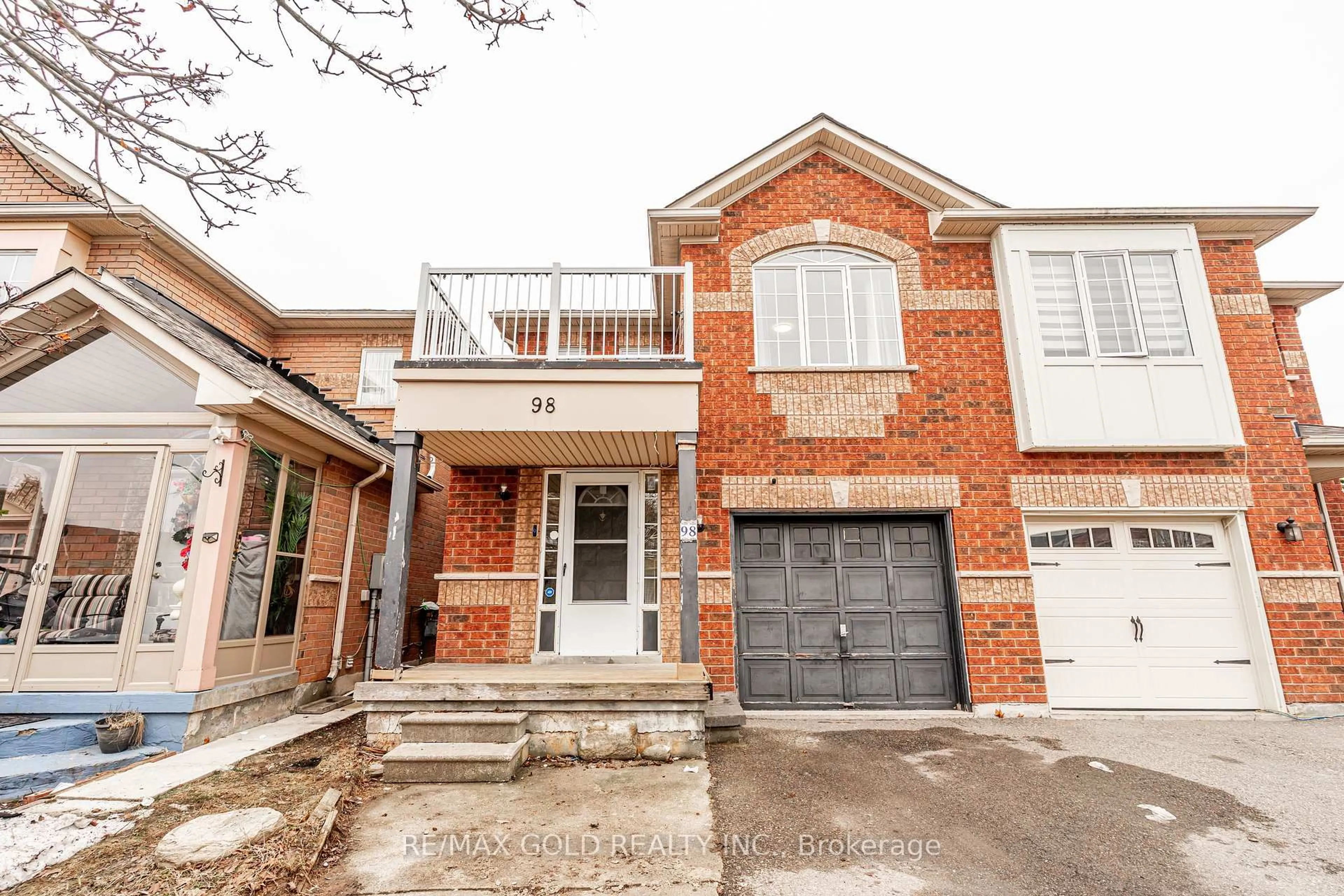 Home with brick exterior material, street for 98 Winners Circ, Brampton Ontario L7A 1W2