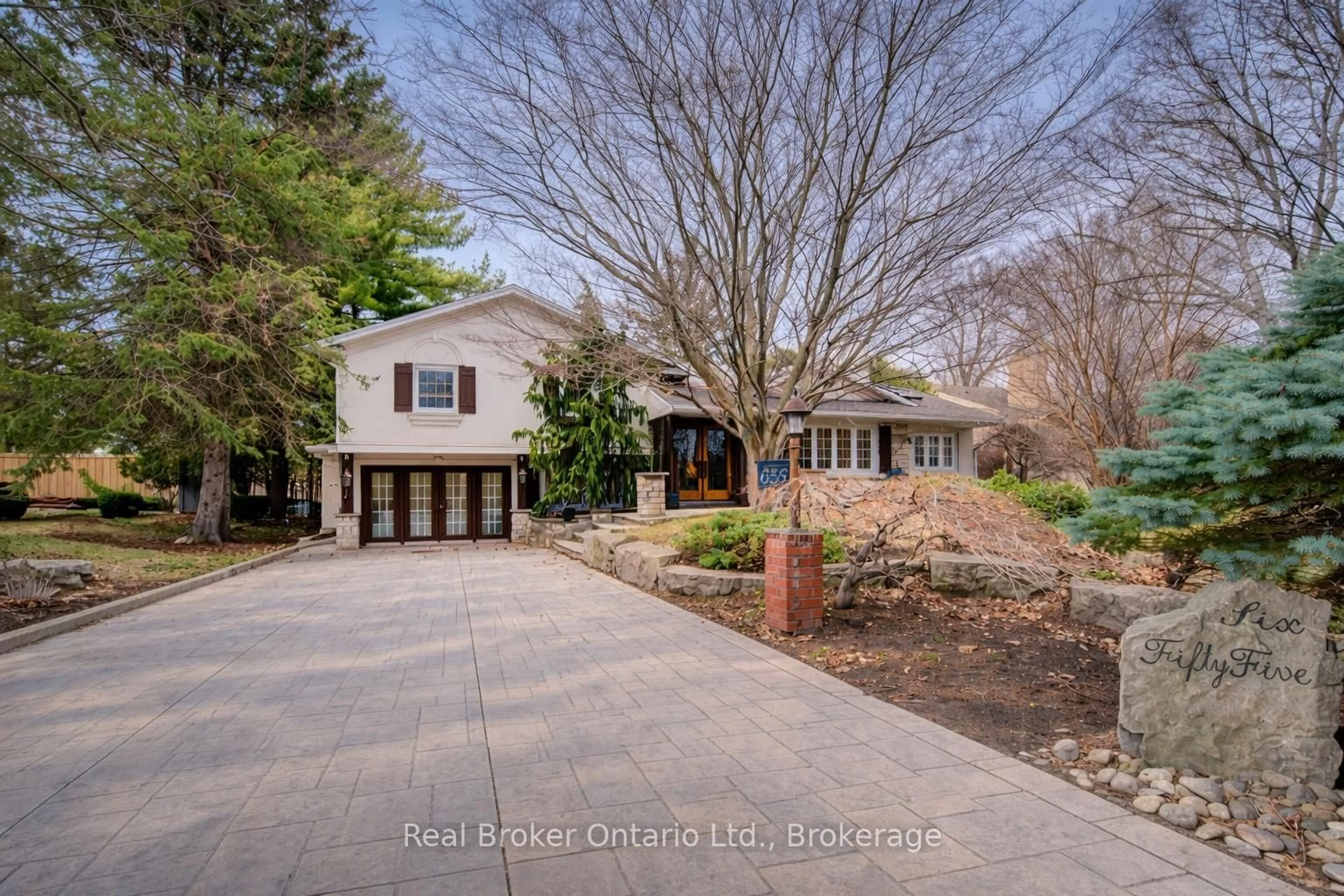 Unknown for 655 Ellengale Rd, Burlington Ontario L7T 3N9