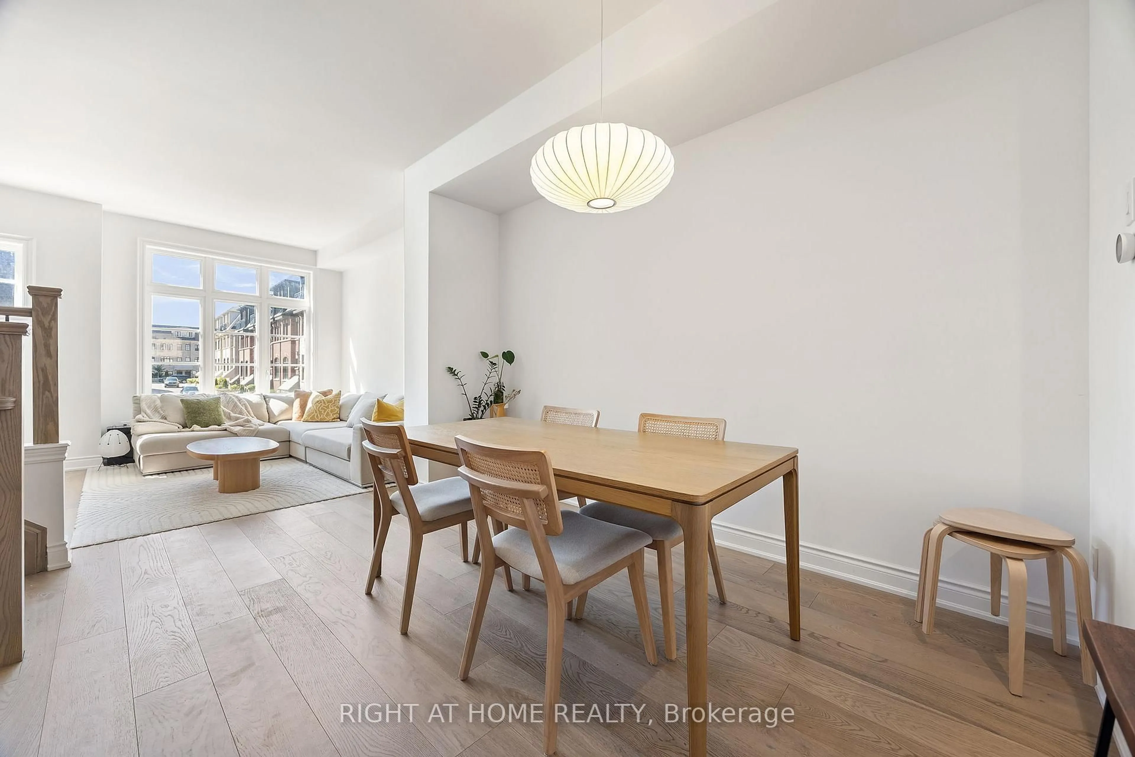 Dining room, wood/laminate floor for 10 Lunar Cres #21, Mississauga Ontario L5M 2P6