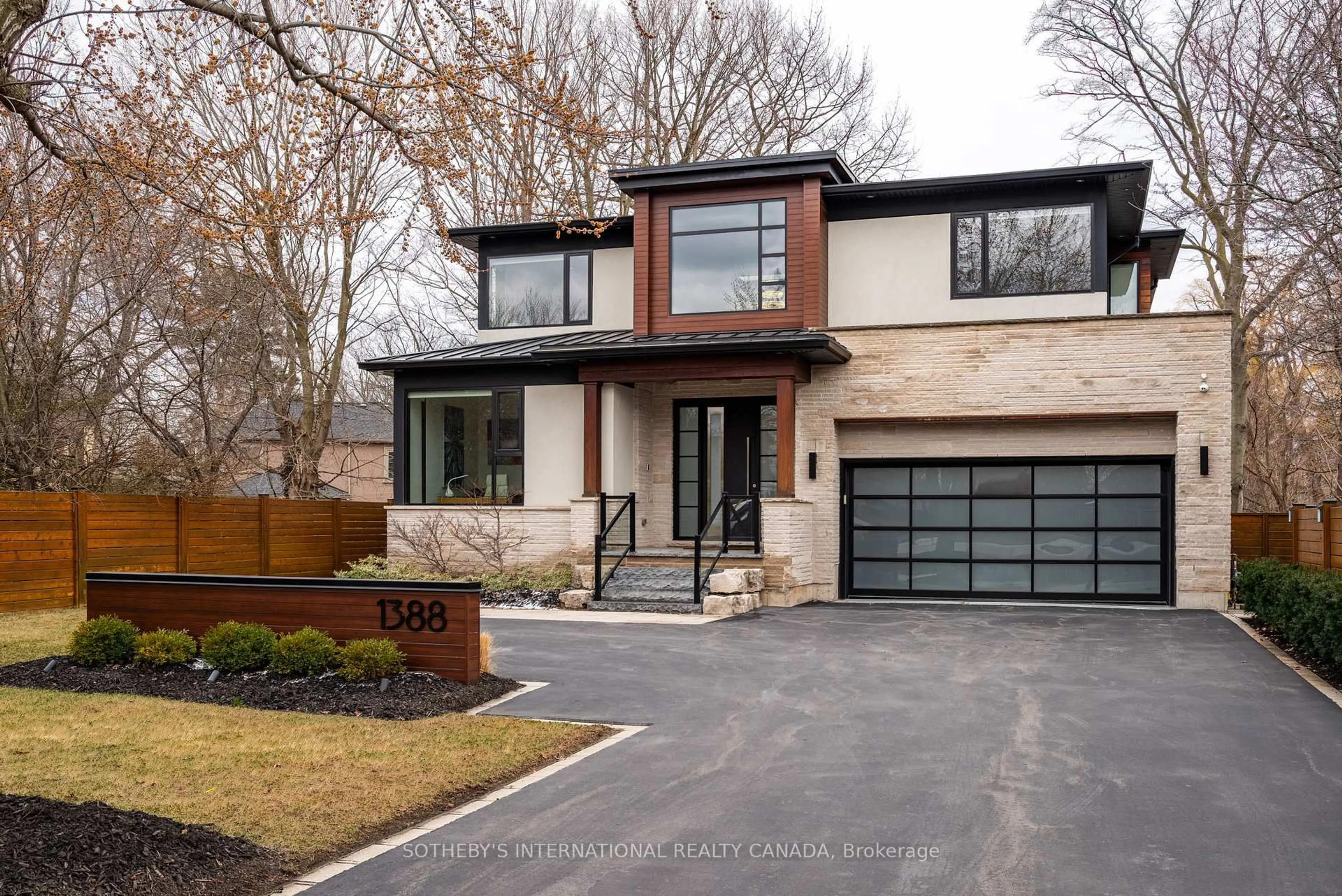 Home with brick exterior material, street for 1388 Acton Cres, Oakville Ontario L6J 2S5