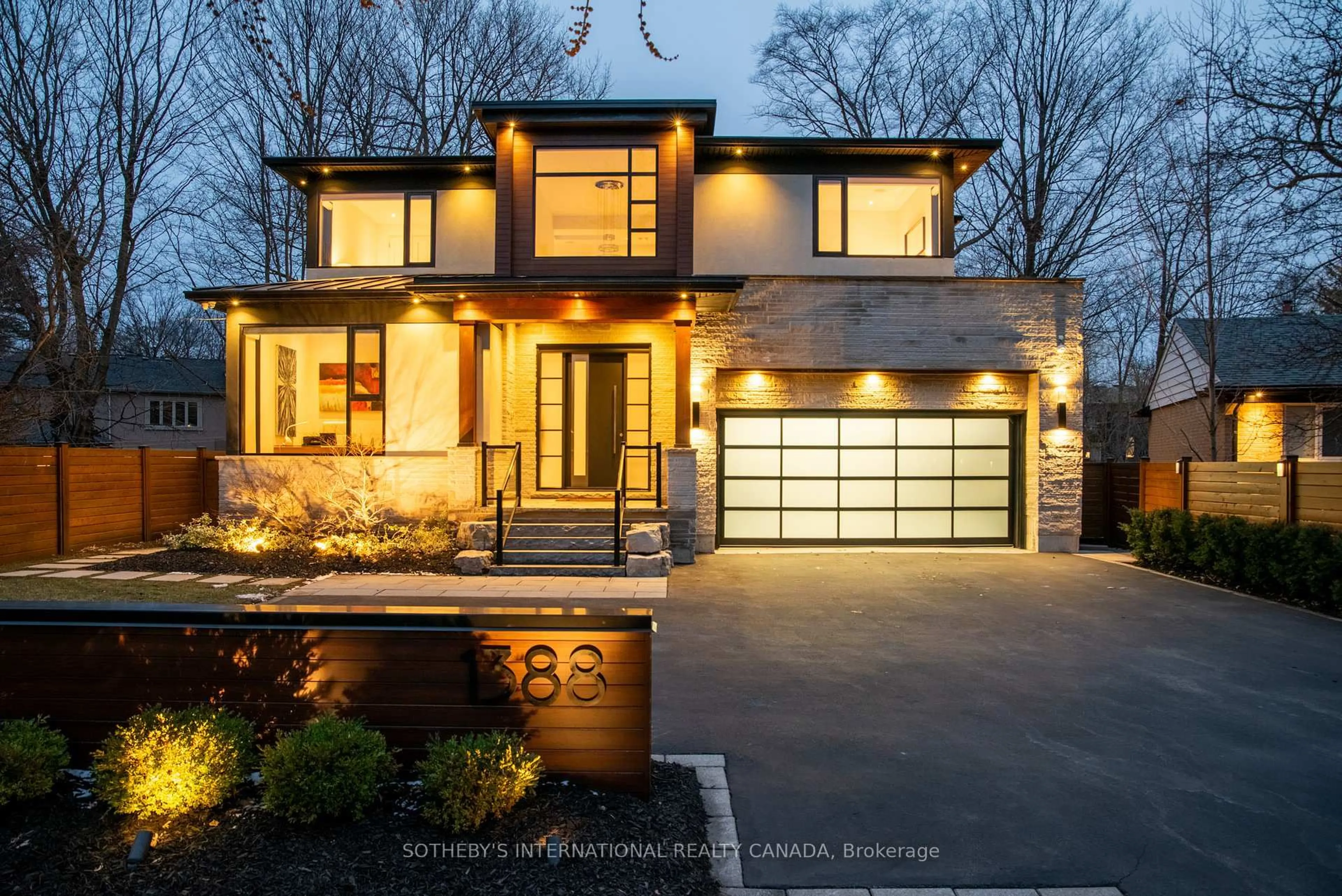 Home with brick exterior material, street for 1388 Acton Cres, Oakville Ontario L6J 2S5