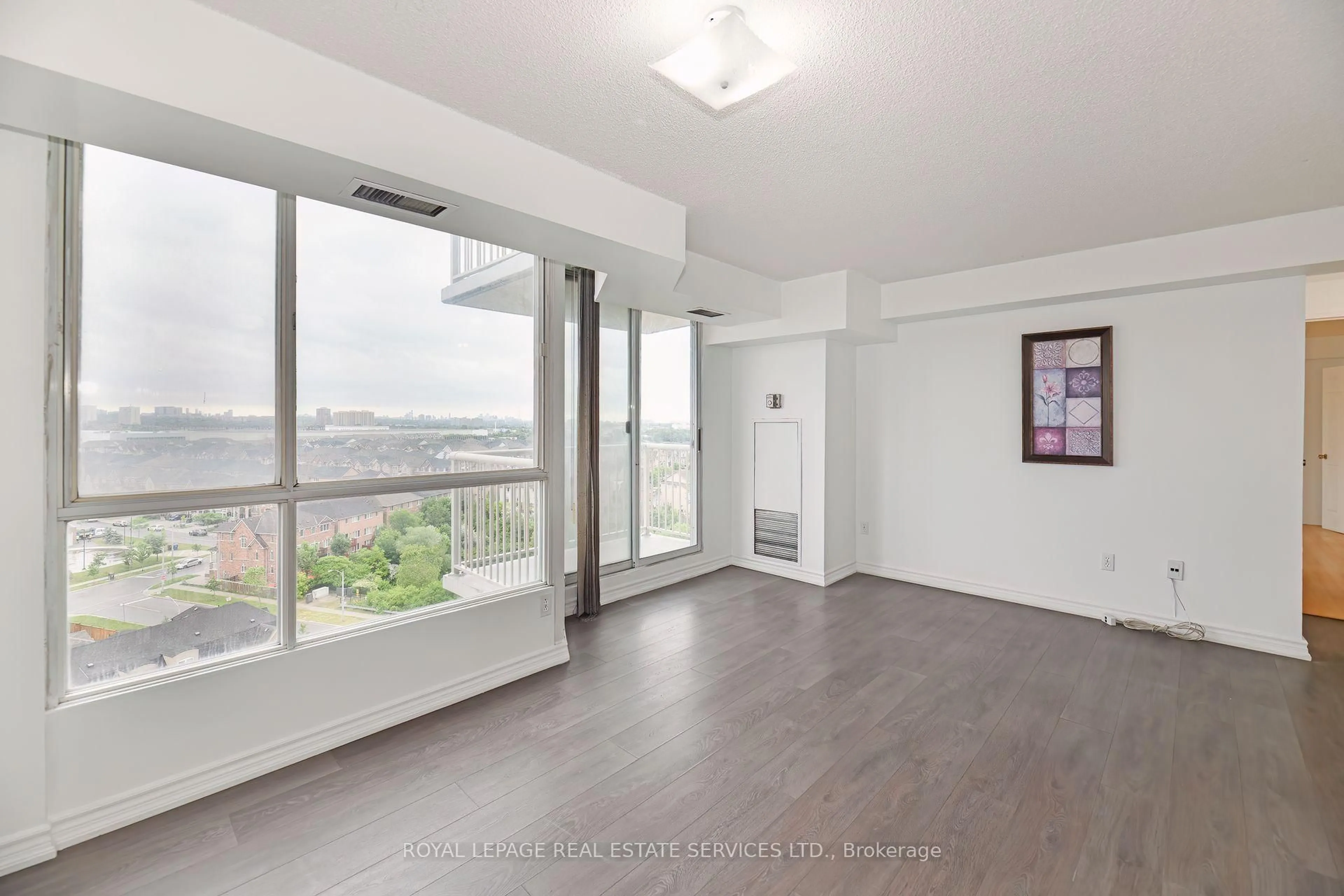 Unknown for 3077 Weston Rd #1411, Toronto Ontario M9M 3A1