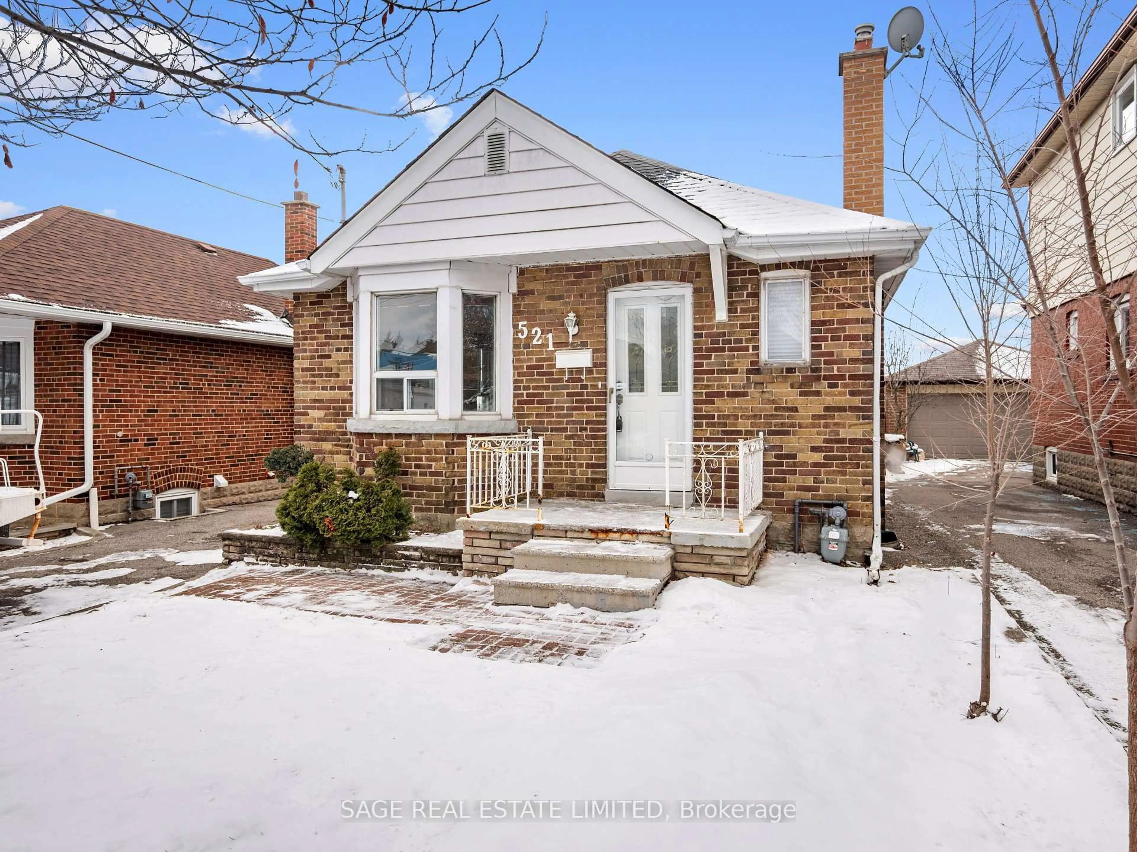 Home with brick exterior material, street for 521 Glen Park Ave, Toronto Ontario M6B 2G2