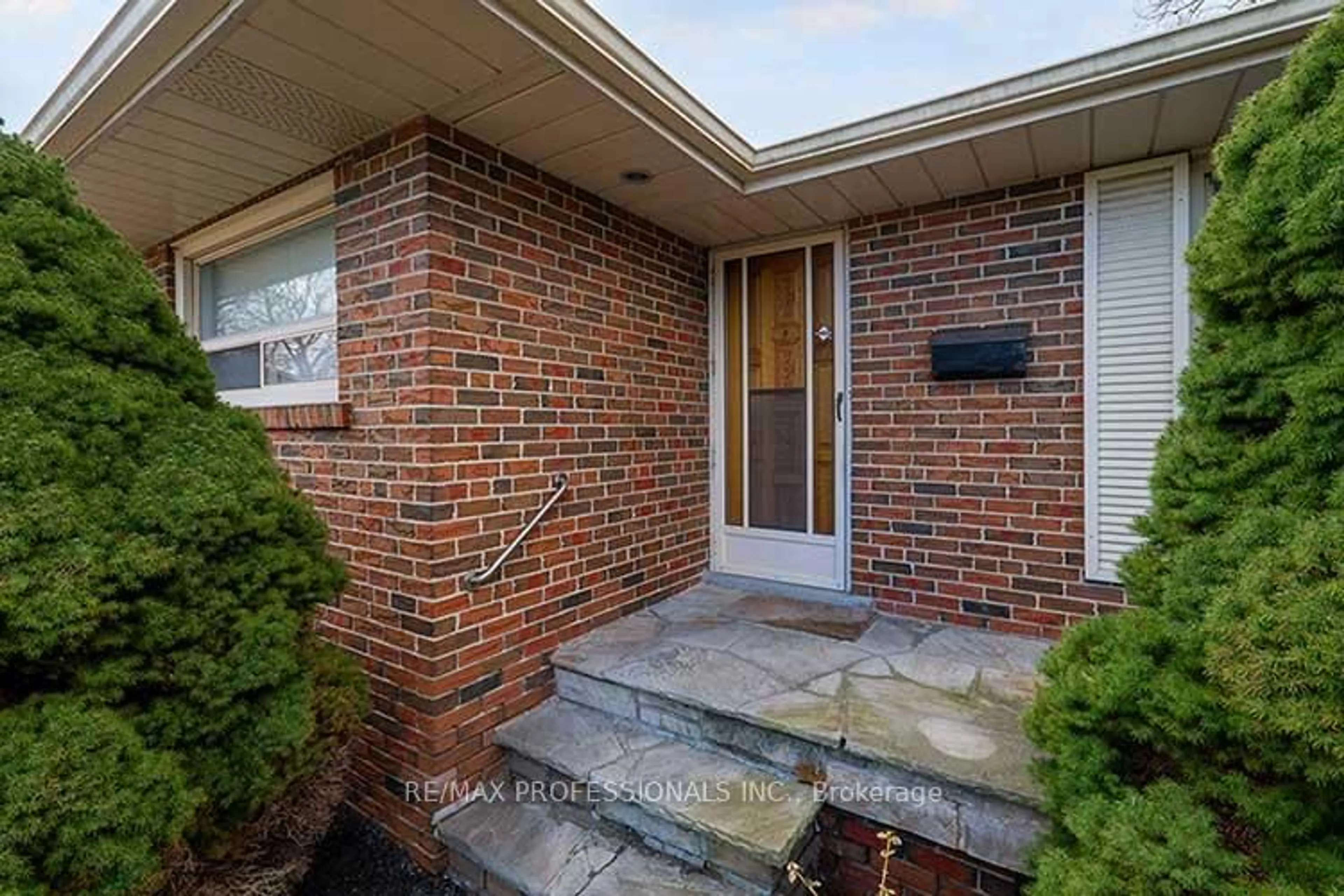 Home with brick exterior material, street for 40 Sedgebrook Cres, Toronto Ontario M9B 2X1