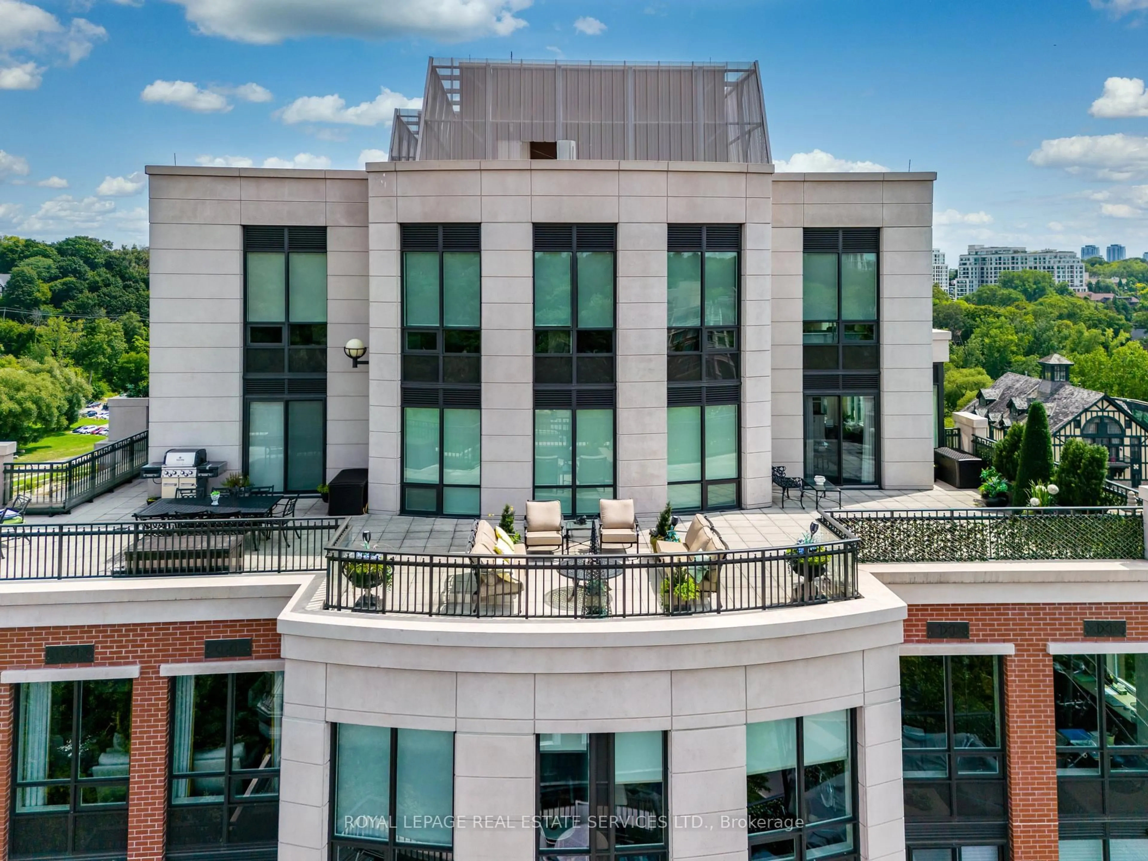 Unknown for 30 Old Mill Rd #1002, Toronto Ontario M8X 0A5