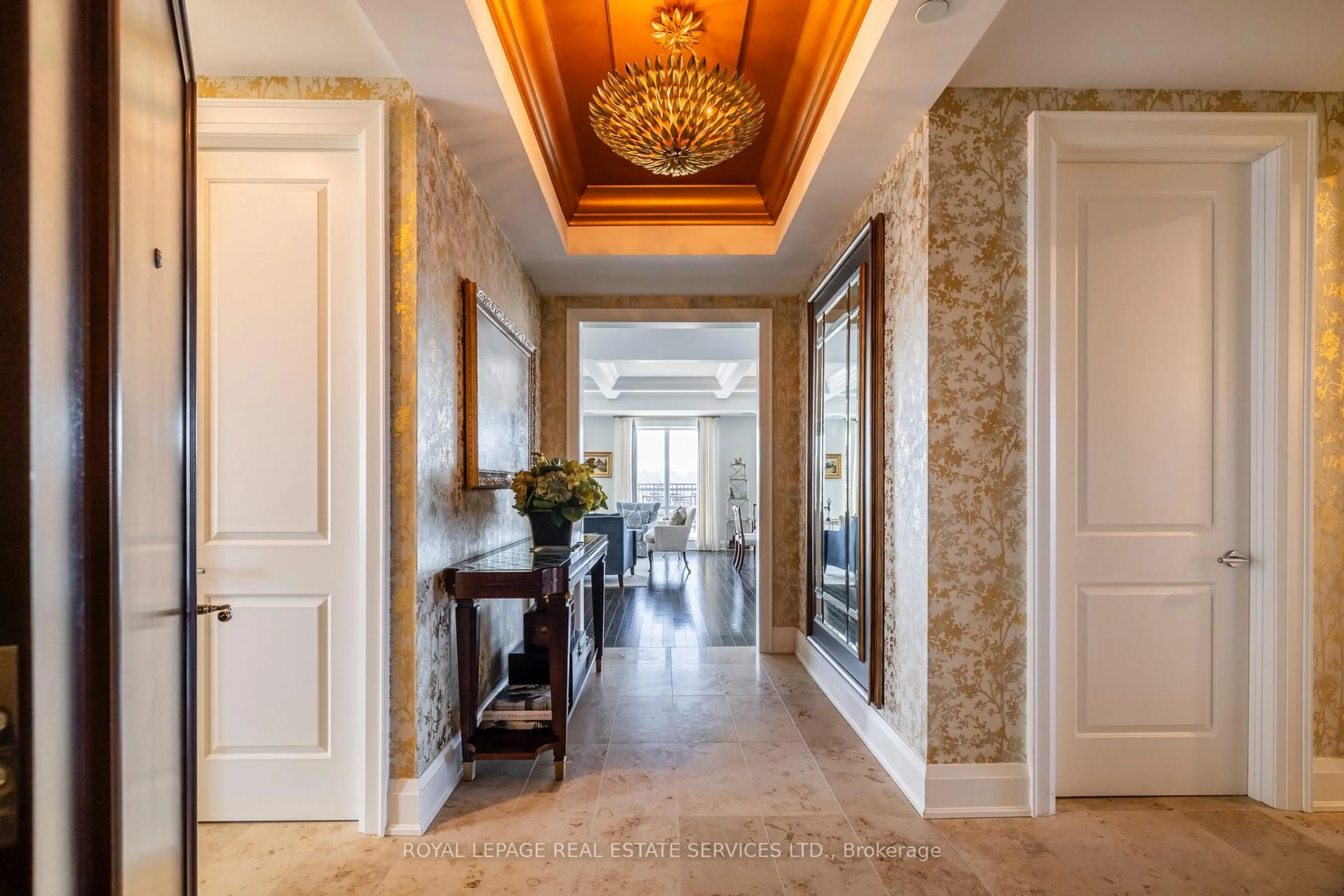 Indoor entryway for 30 Old Mill Rd #1002, Toronto Ontario M8X 0A5