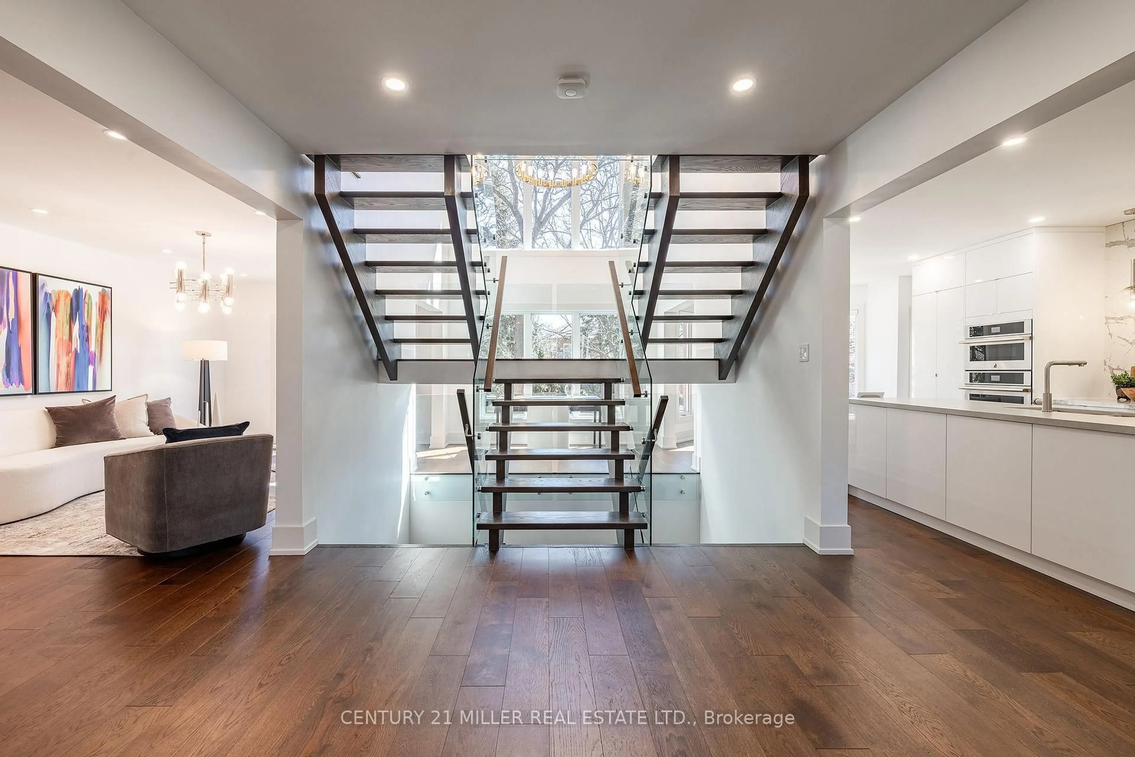 Unknown for 1036 Masters Green, Oakville Ontario L6M 2N7