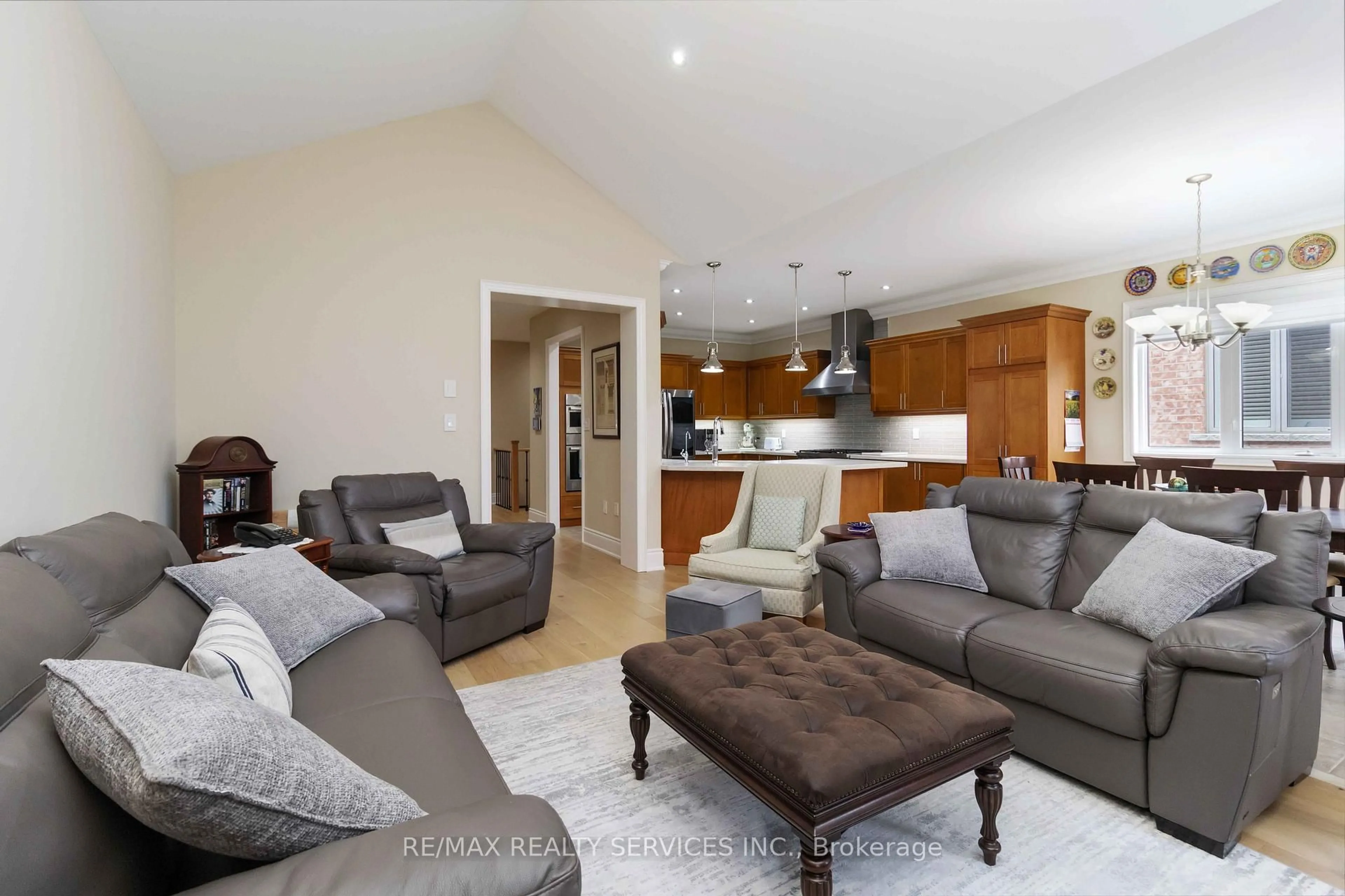 Living room with furniture, unknown for 15 Valleystream Circ, Brampton Ontario L6P 2E2