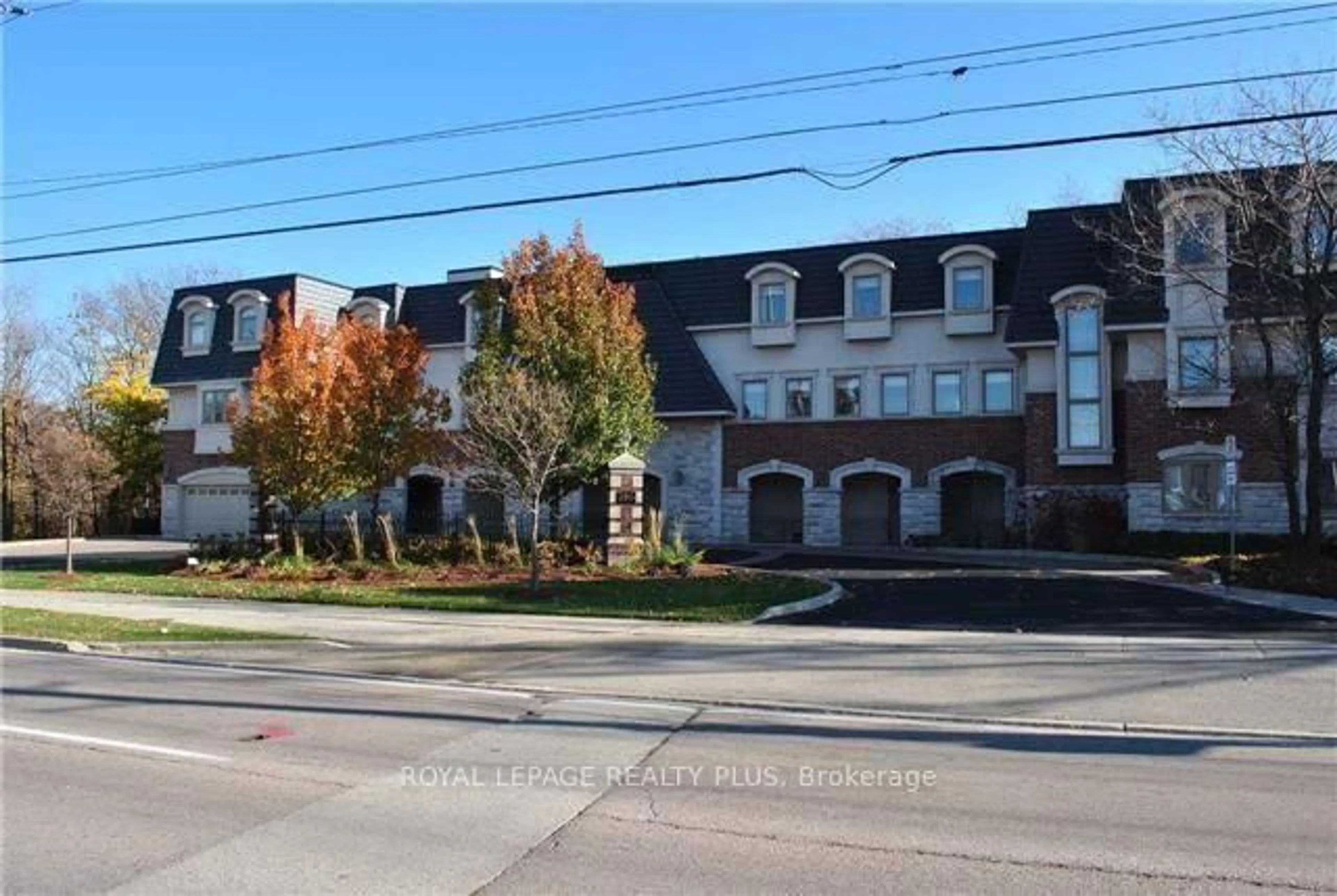 Unknown for 390 Upper Middle Rd #305, Oakville Ontario L6H 0A5