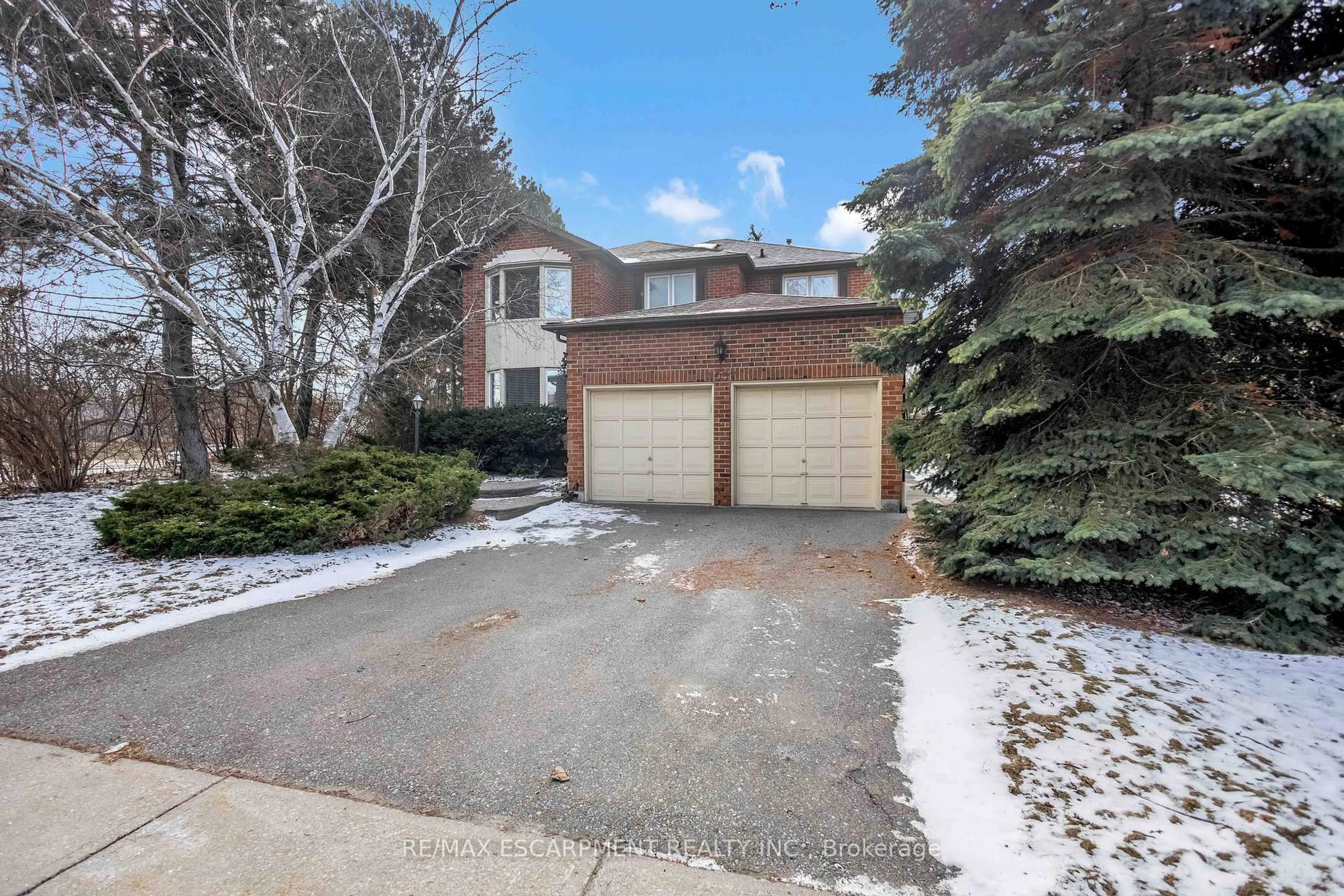 Unknown for 4037 Chadburn Cres, Mississauga Ontario L5L 3X3