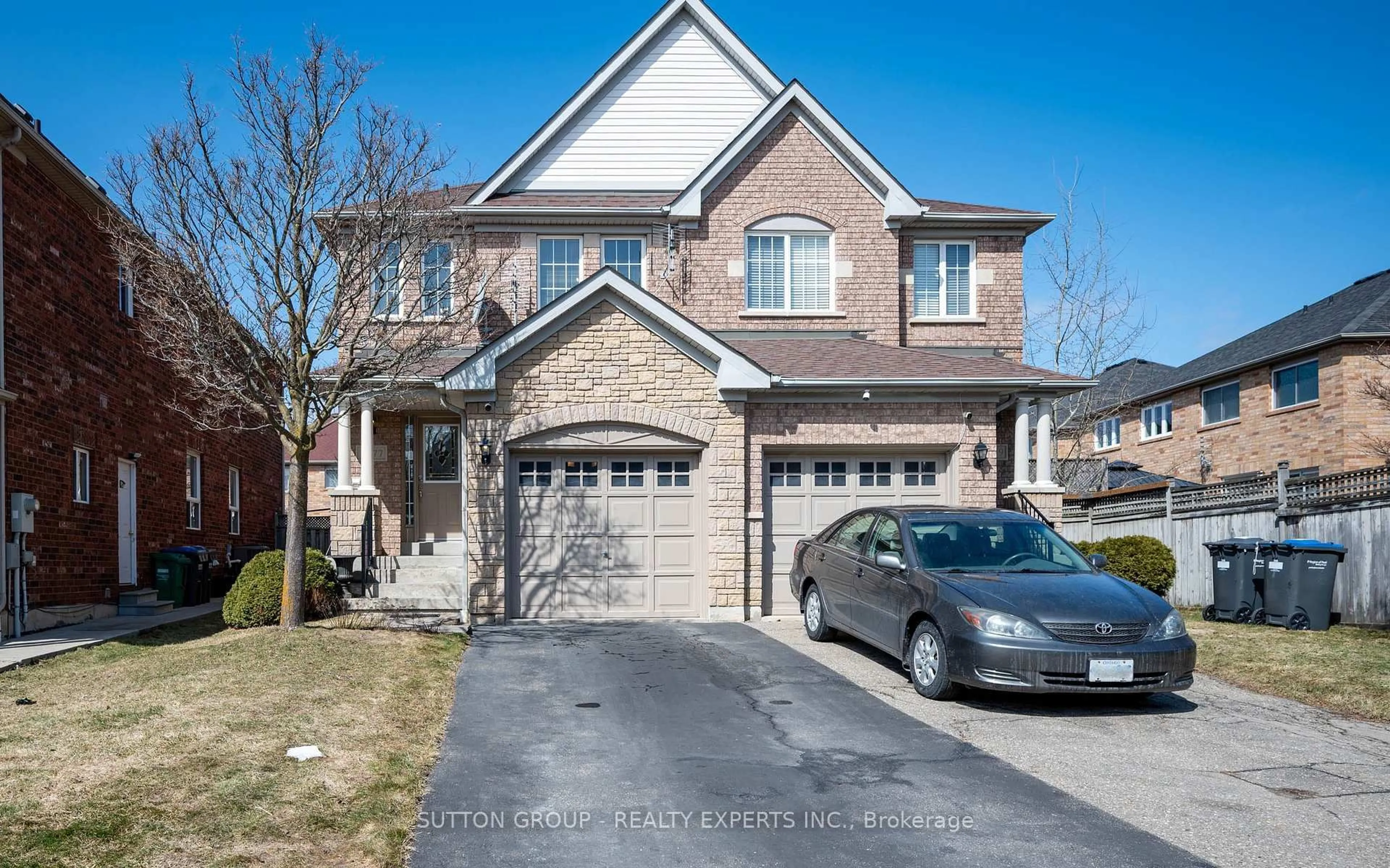 Home with brick exterior material, street for 3077 Caulfield Cres, Mississauga Ontario L5M 6J7