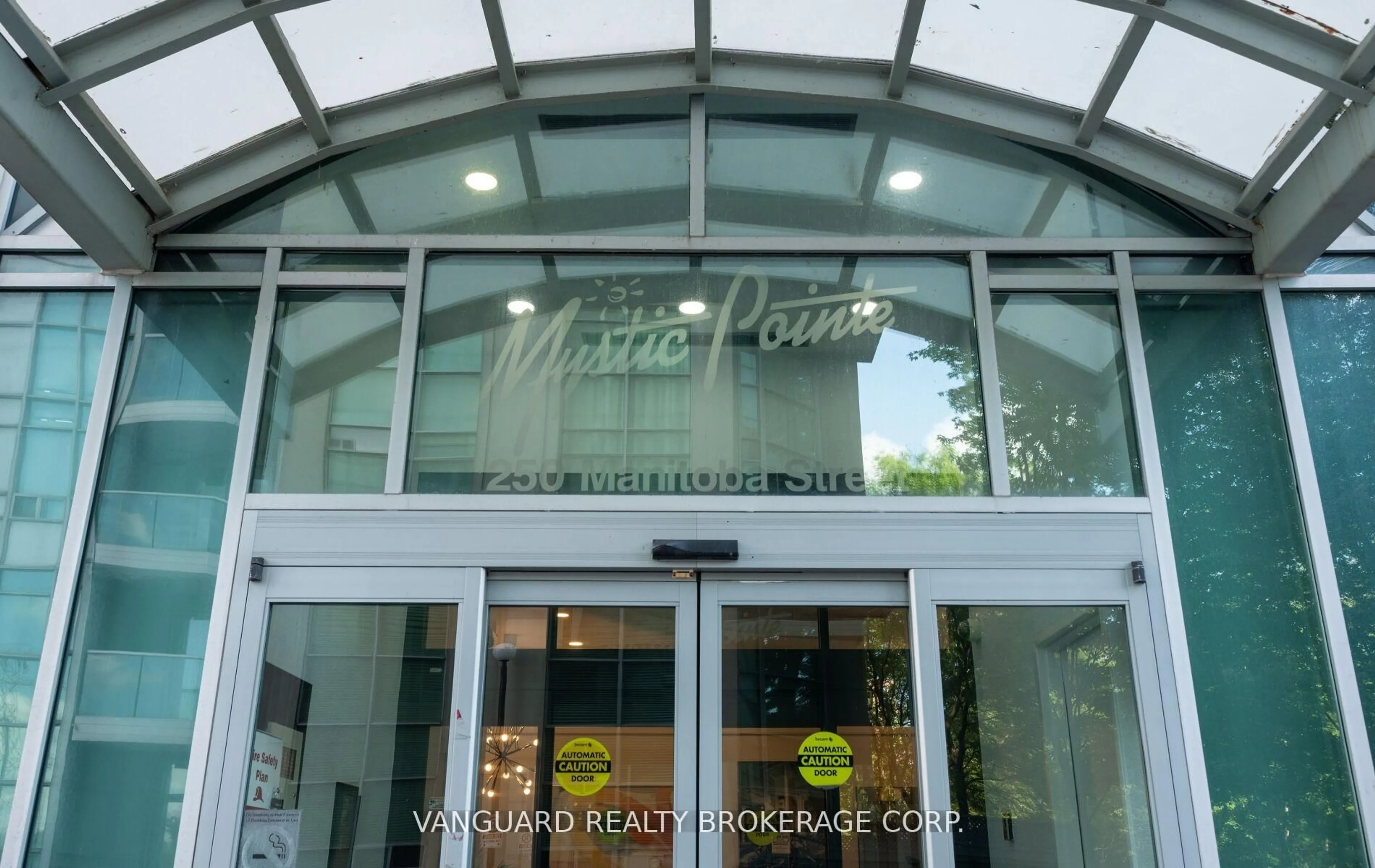 Indoor foyer for 250 Manitoba St #619, Toronto Ontario M8Y 4G8