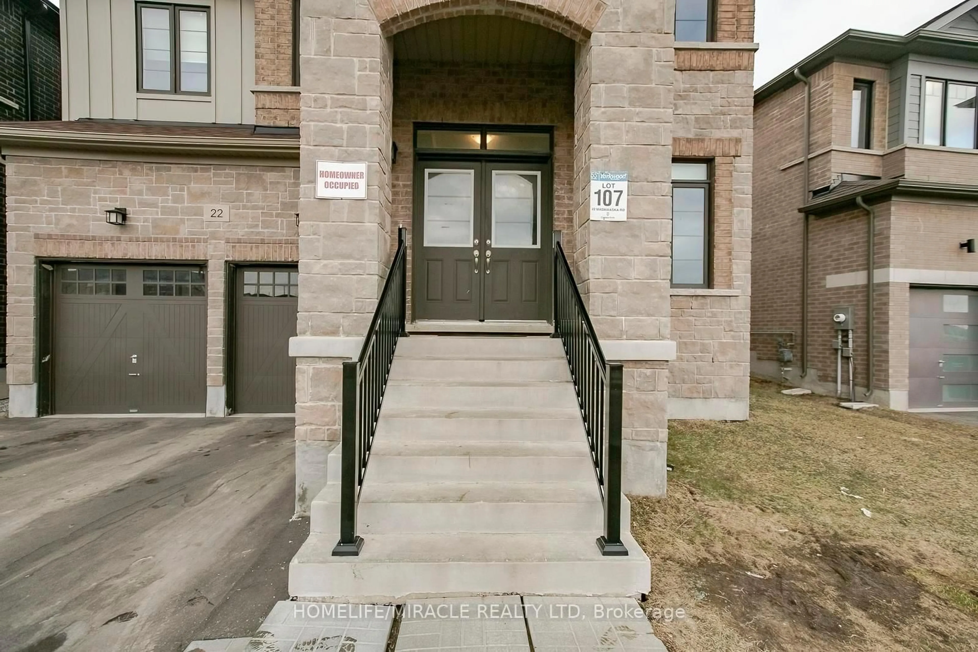 Unknown for 22 Madawaska Rd, Caledon Ontario L7C 4J5