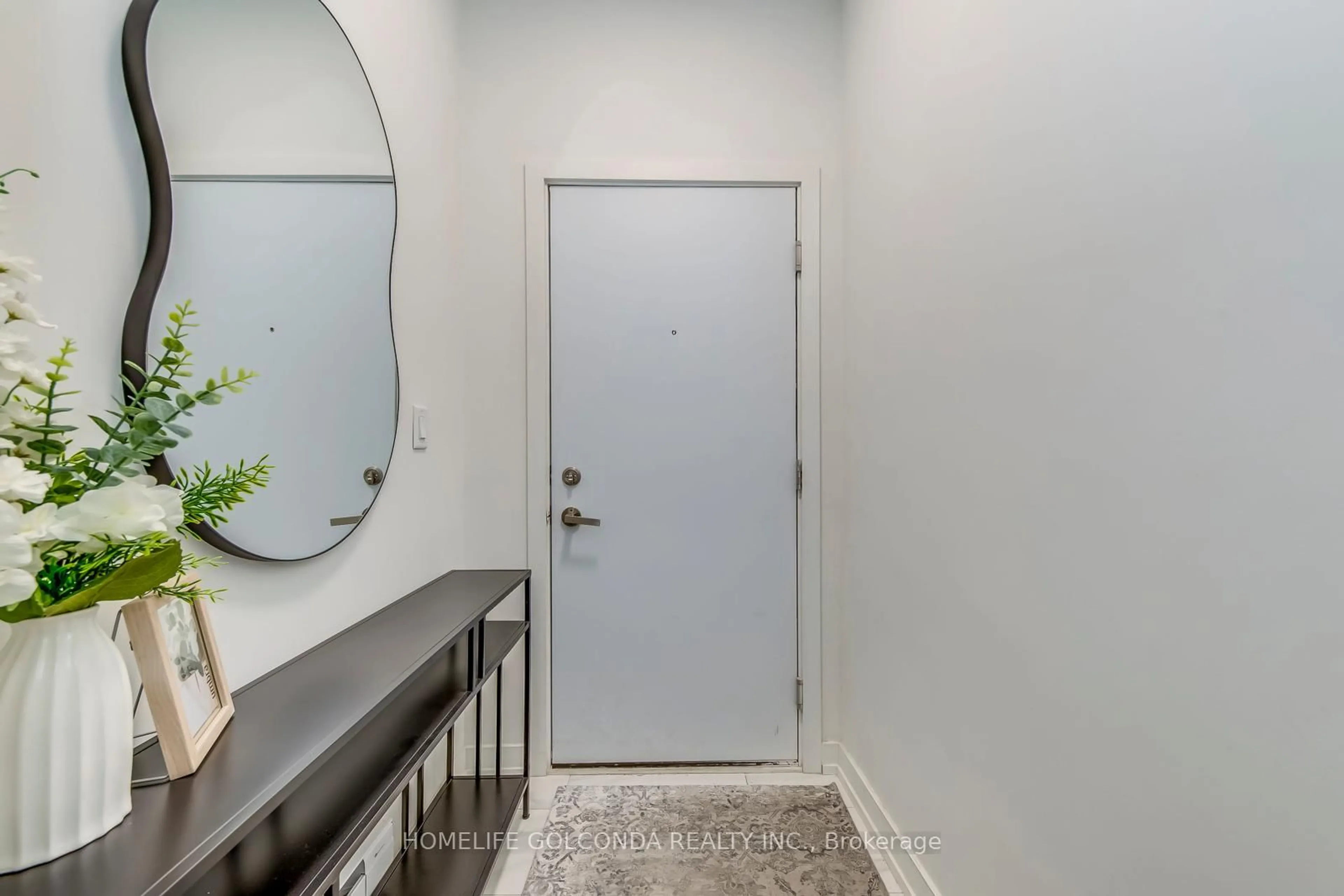 Indoor entryway for 3546 Colonial Dr ##4, Mississauga Ontario L5L 0C1